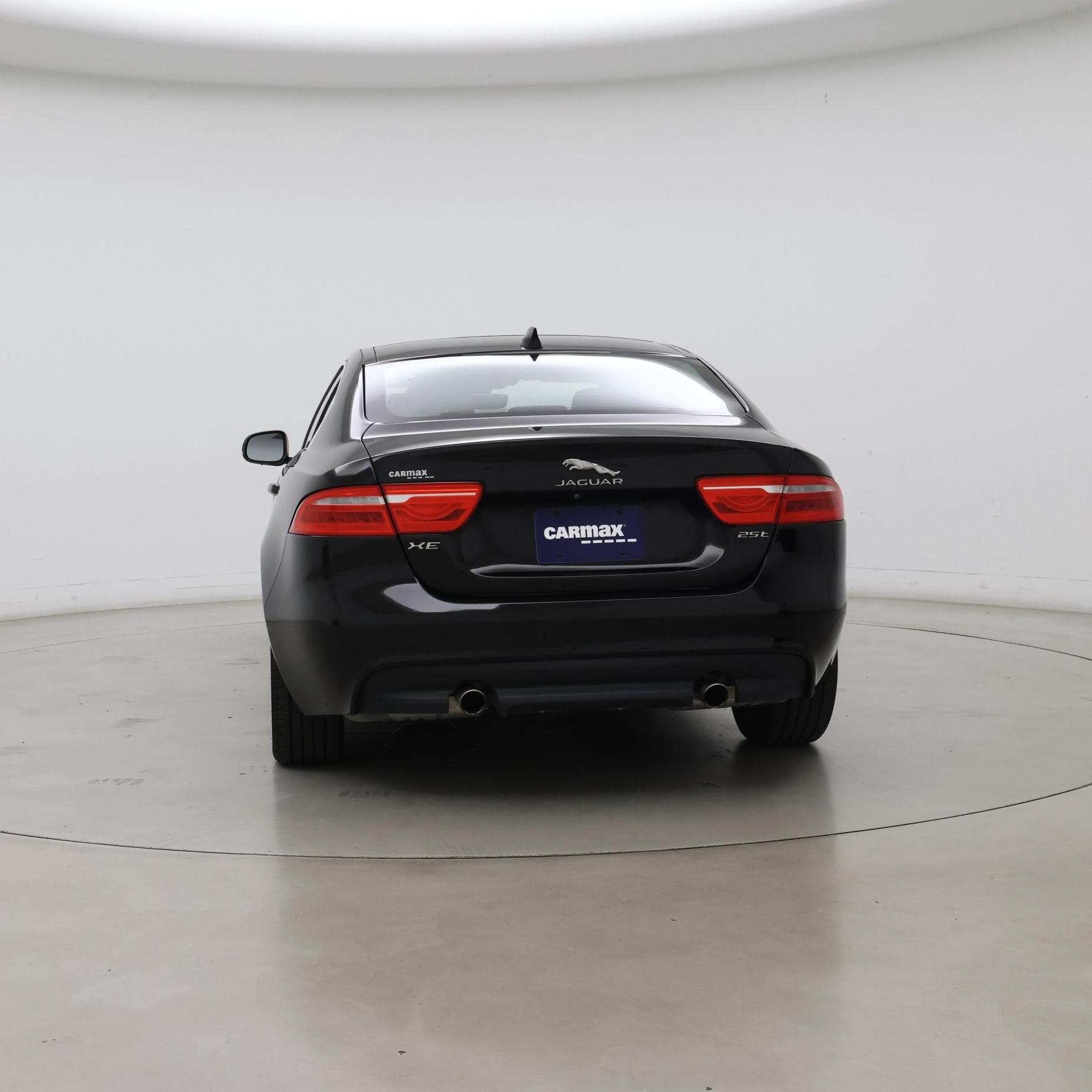 Thumbnail: 2019 Jaguar XE - 6