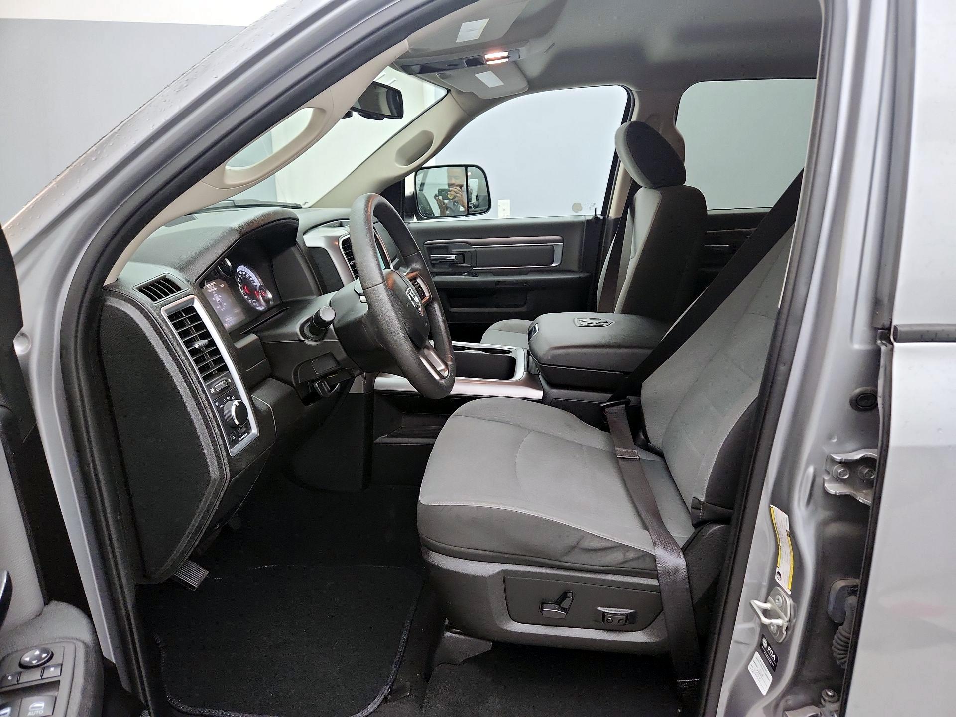 Thumbnail: 2023 RAM 1500 Classic - 11