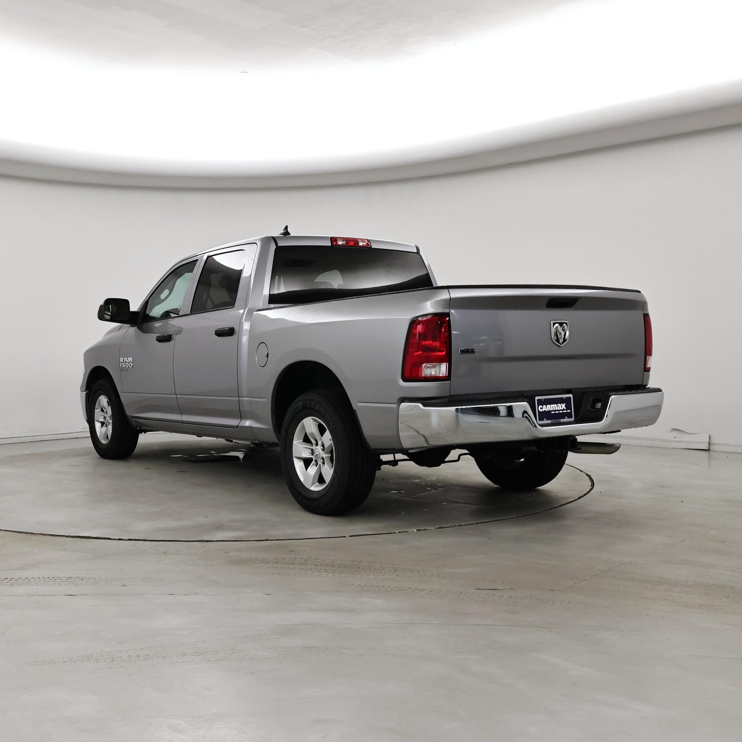 Thumbnail: 2023 RAM 1500 Classic - 2
