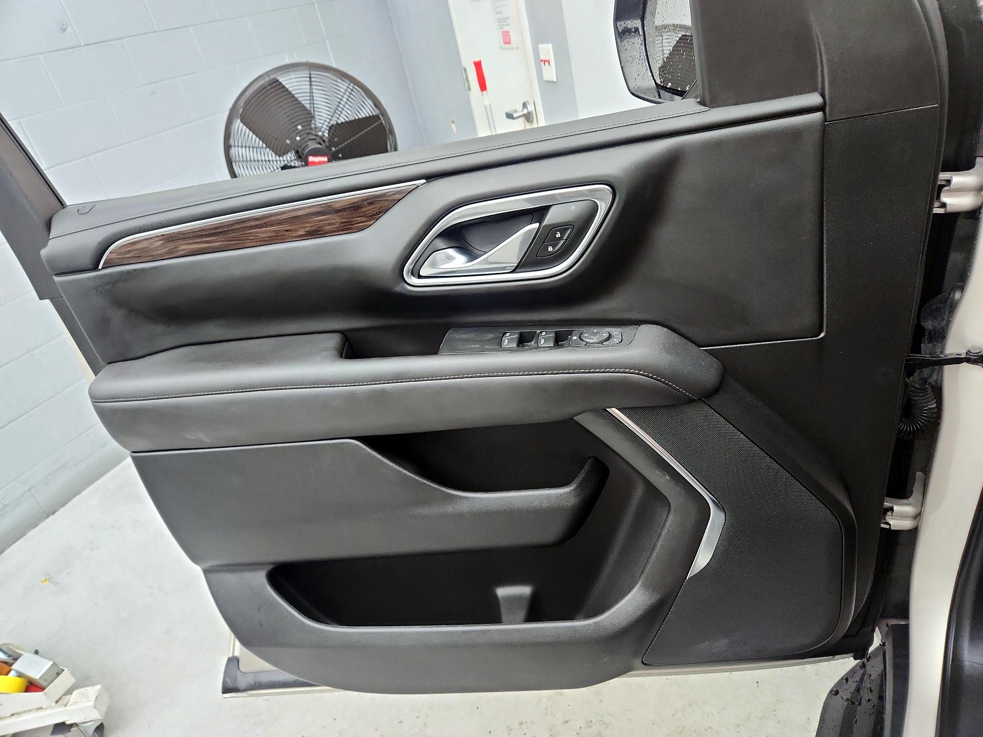 Thumbnail: 2023 Chevrolet Tahoe - 12