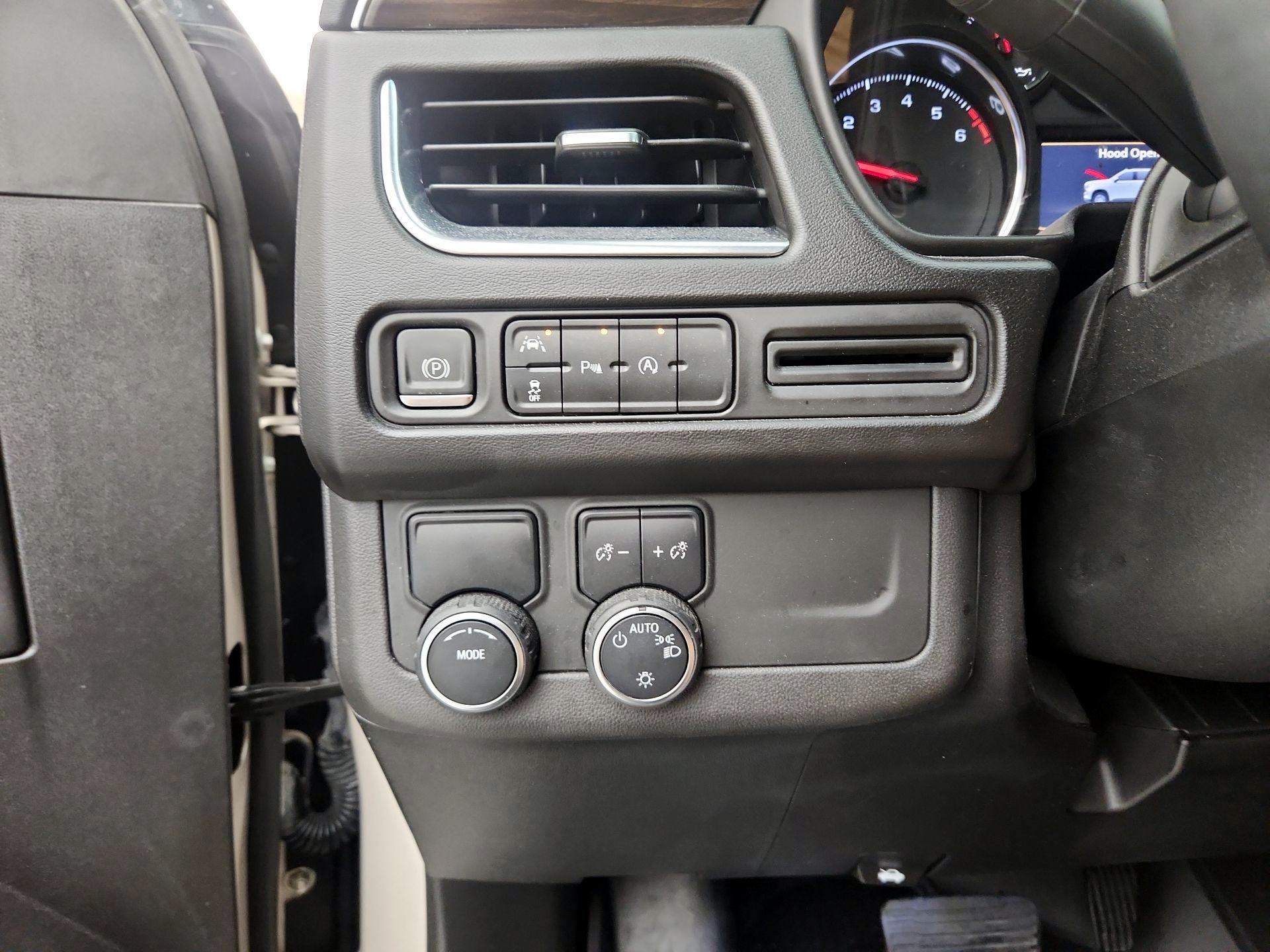 Thumbnail: 2023 Chevrolet Tahoe - 13