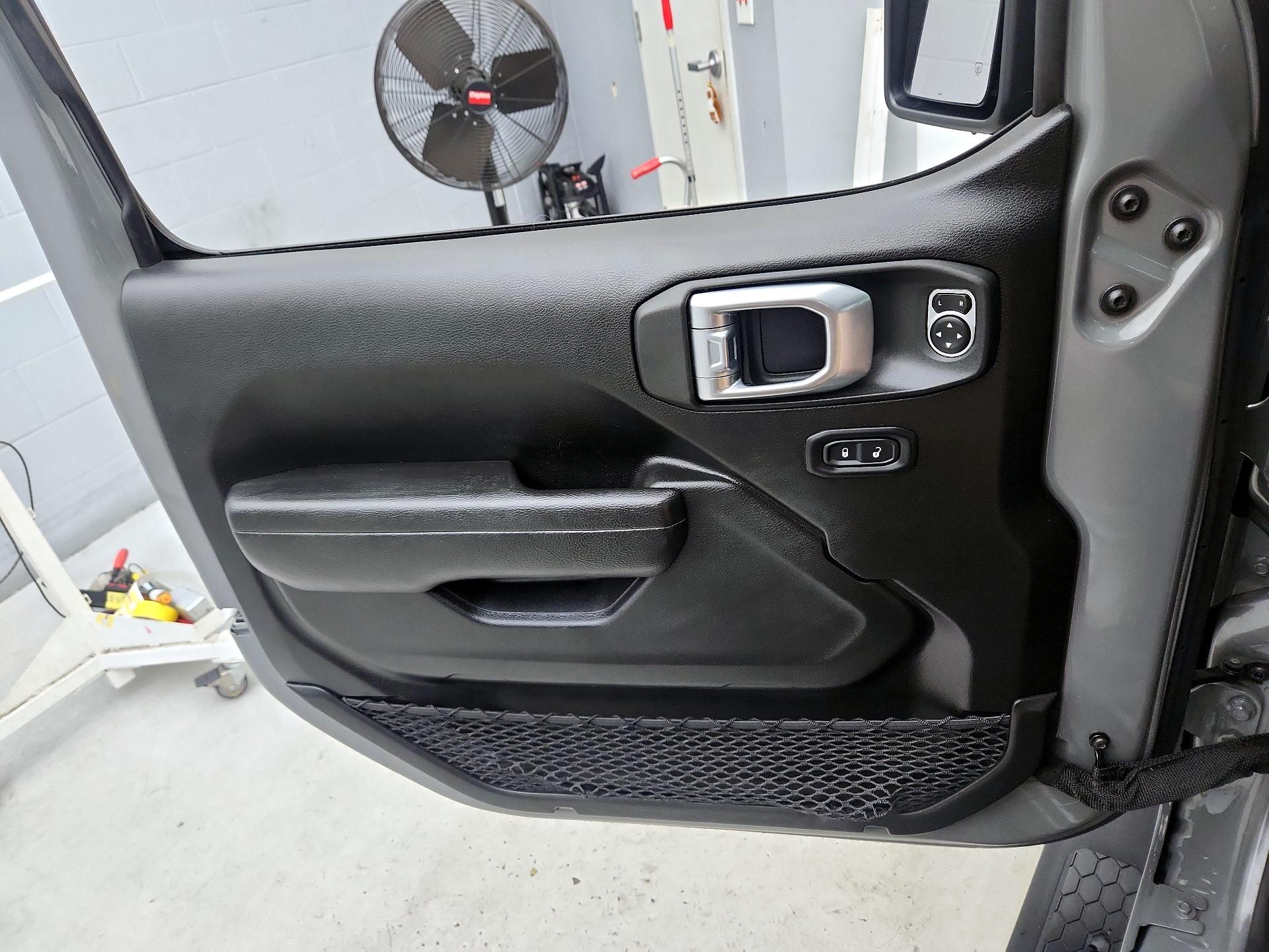 Thumbnail: 2022 Jeep Wrangler - 12