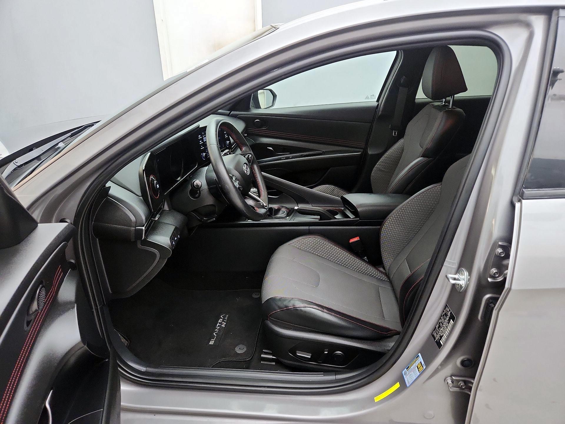 Thumbnail: 2022 Hyundai Elantra - 11