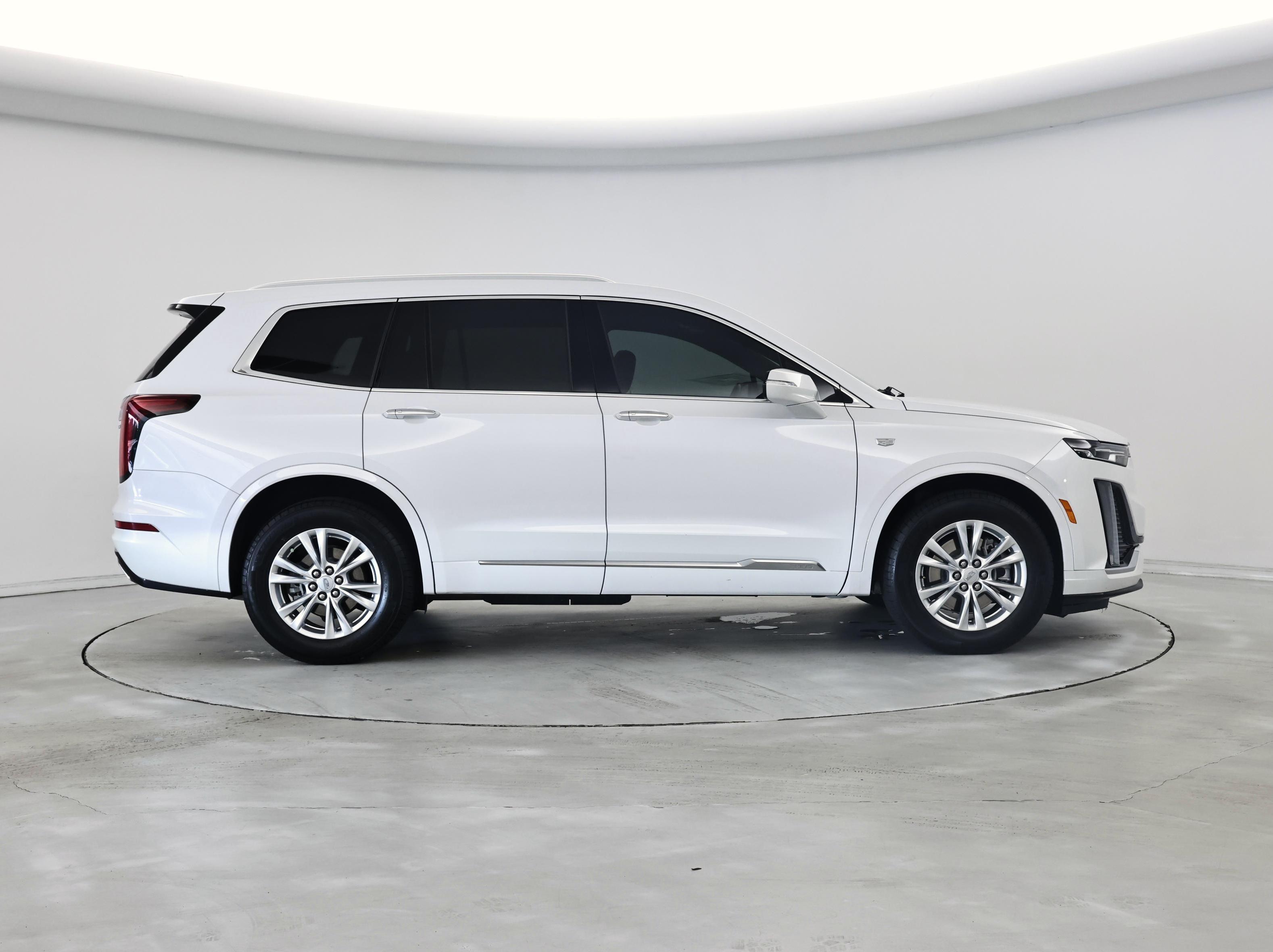 Thumbnail: 2023 Cadillac XT6 - 7