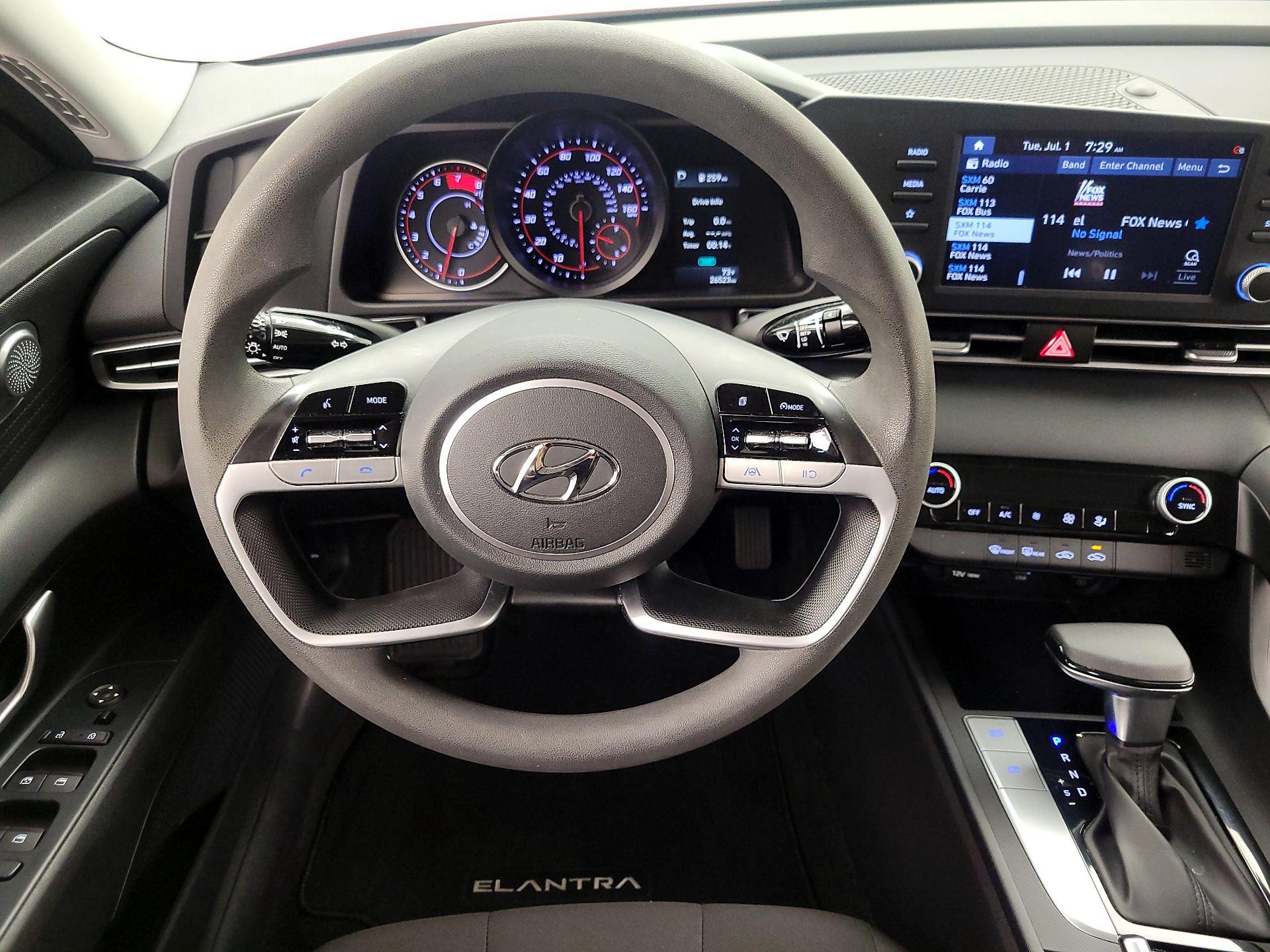 Thumbnail: 2021 Hyundai Elantra - 10