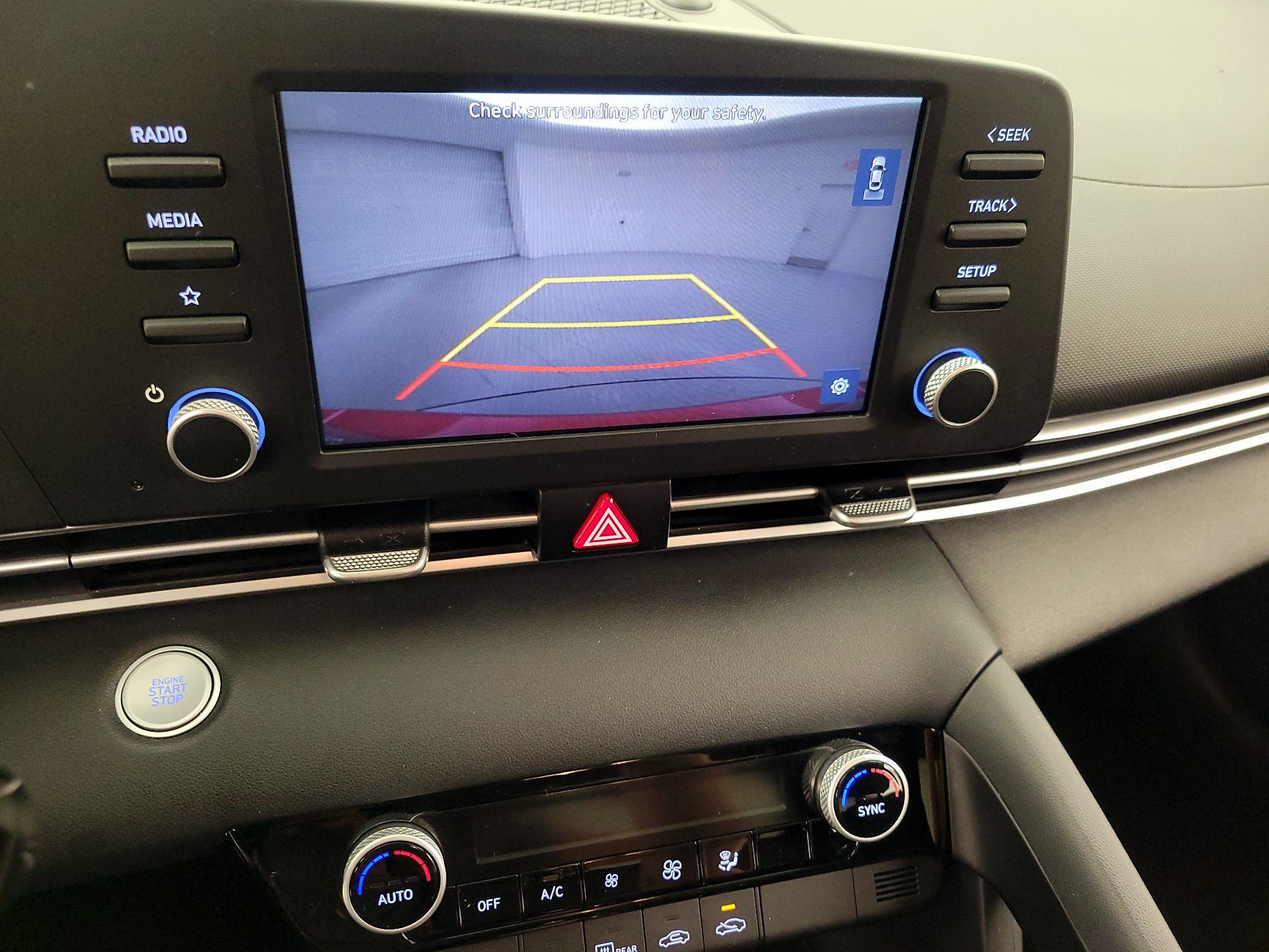 Thumbnail: 2021 Hyundai Elantra - 14