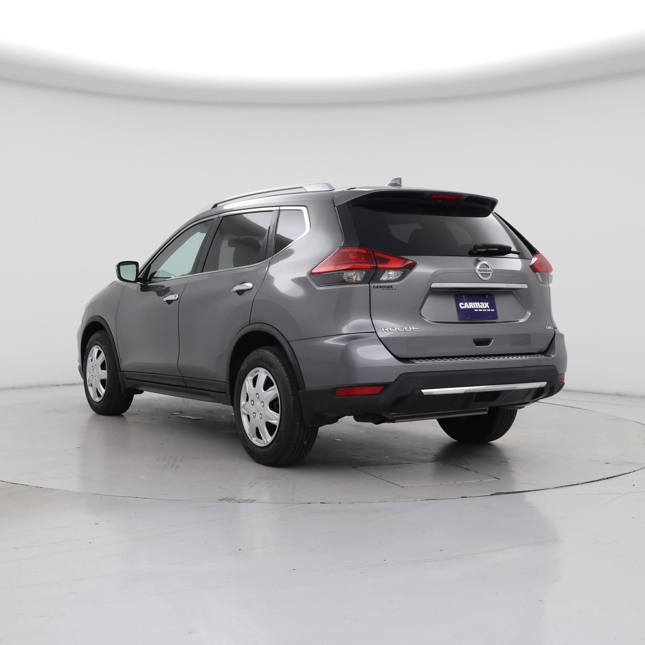 Thumbnail: 2017 Nissan Rogue - 2