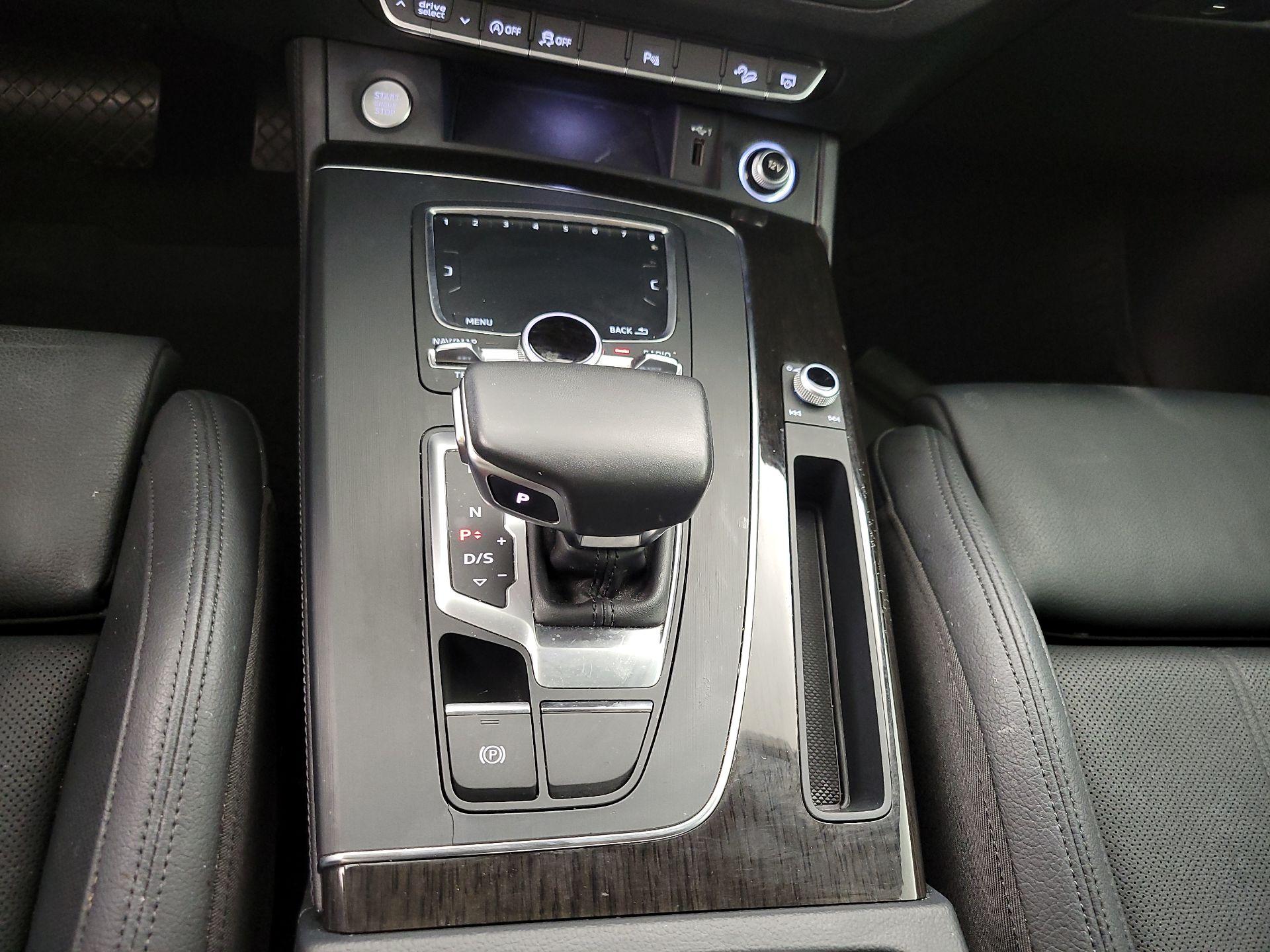 Thumbnail: 2018 Audi Q5 - 18