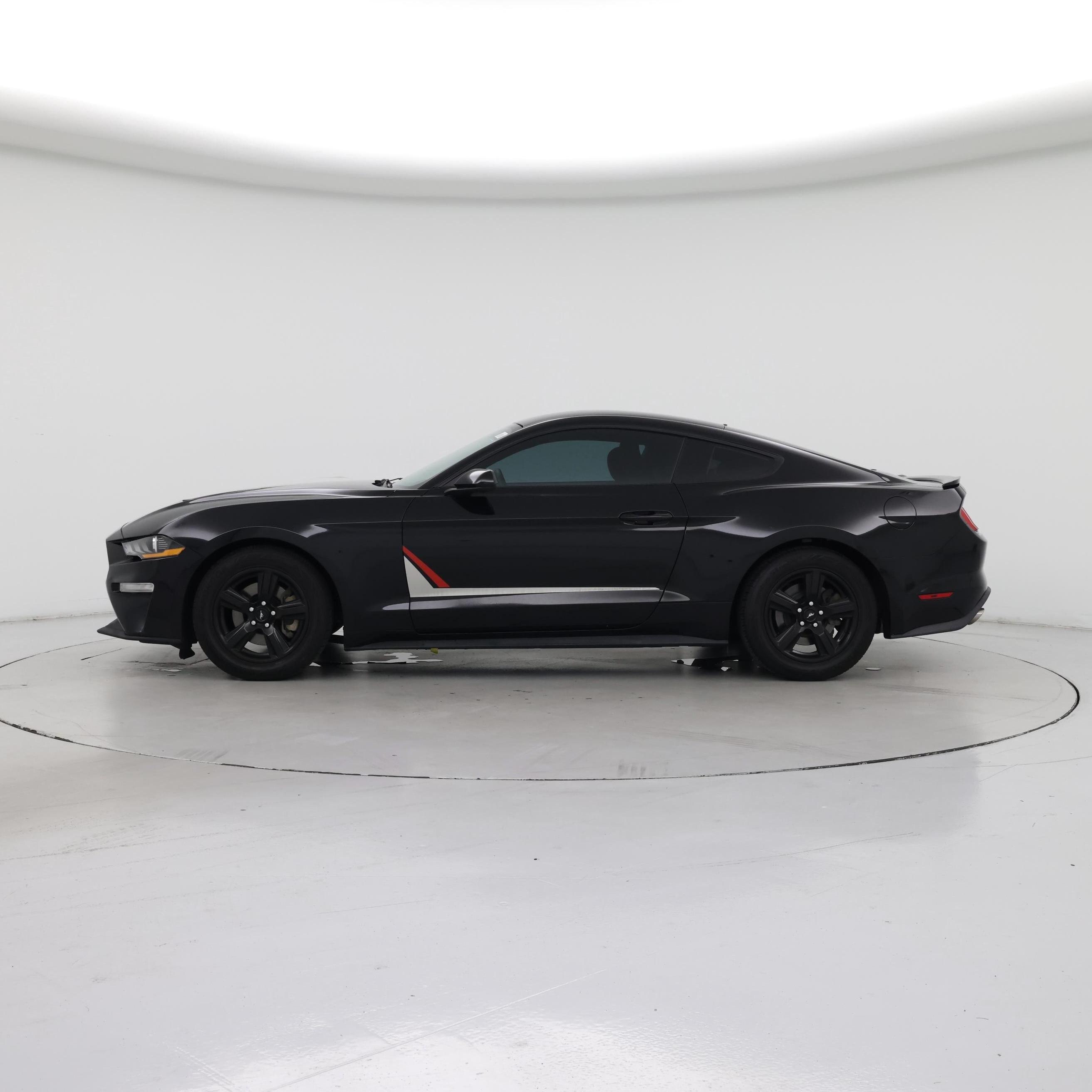 Thumbnail: 2018 Ford Mustang - 3