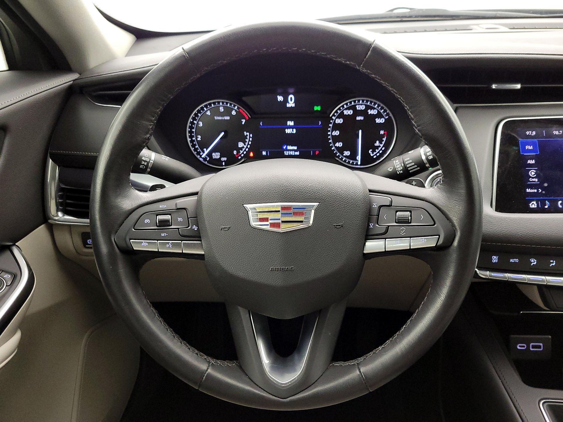 Thumbnail: 2023 Cadillac XT4 - 10