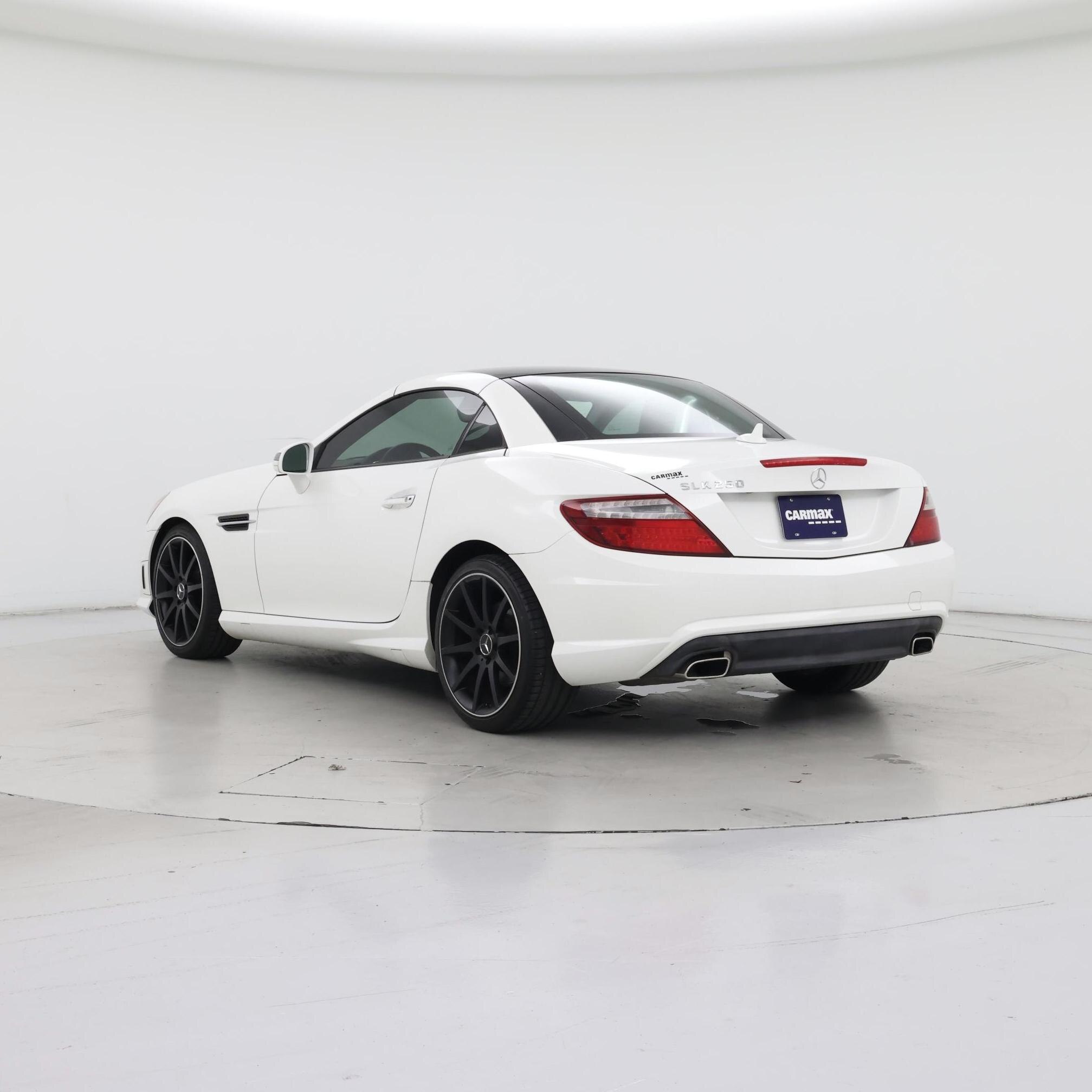 Thumbnail: 2014 Mercedes-Benz SLK - 2