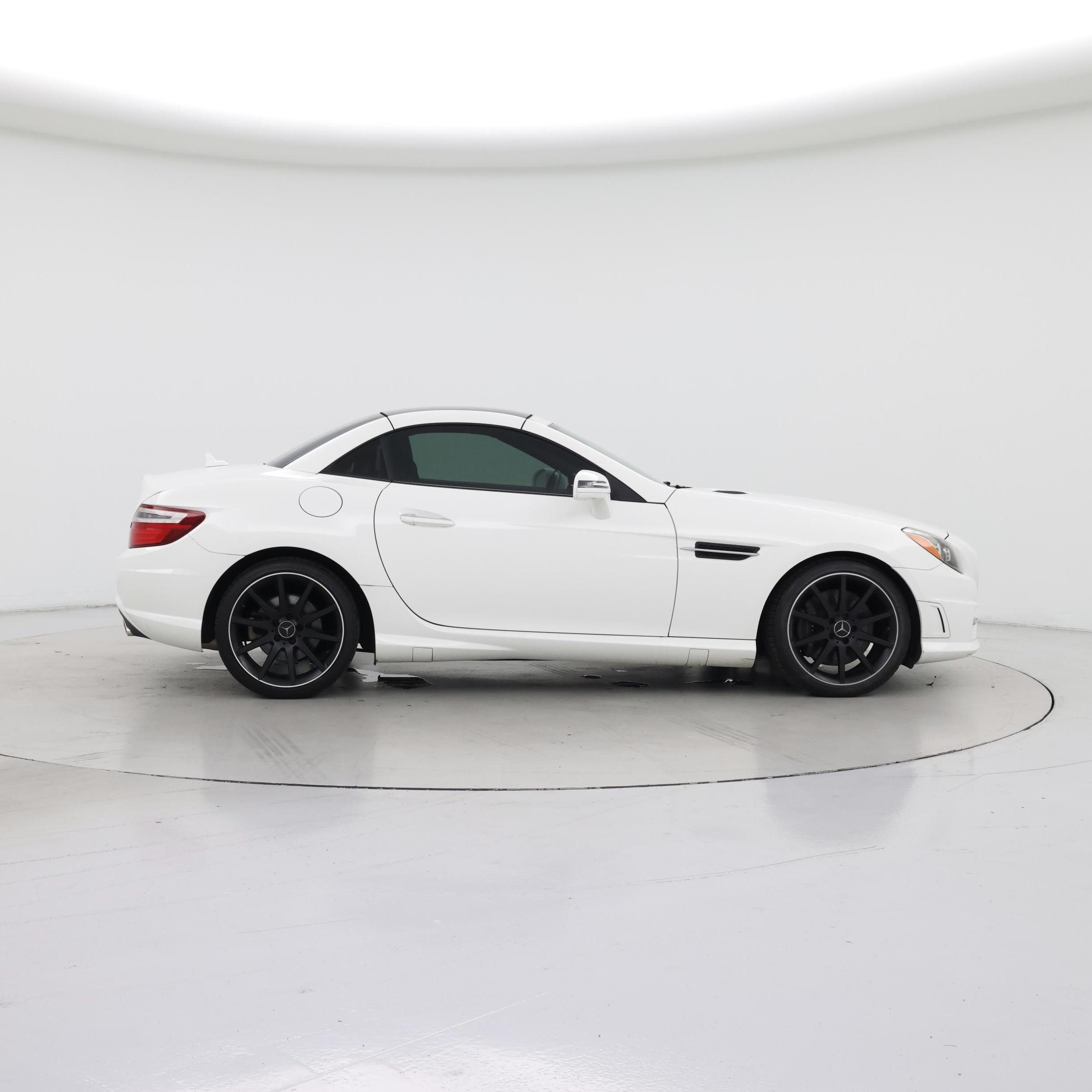Thumbnail: 2014 Mercedes-Benz SLK - 7