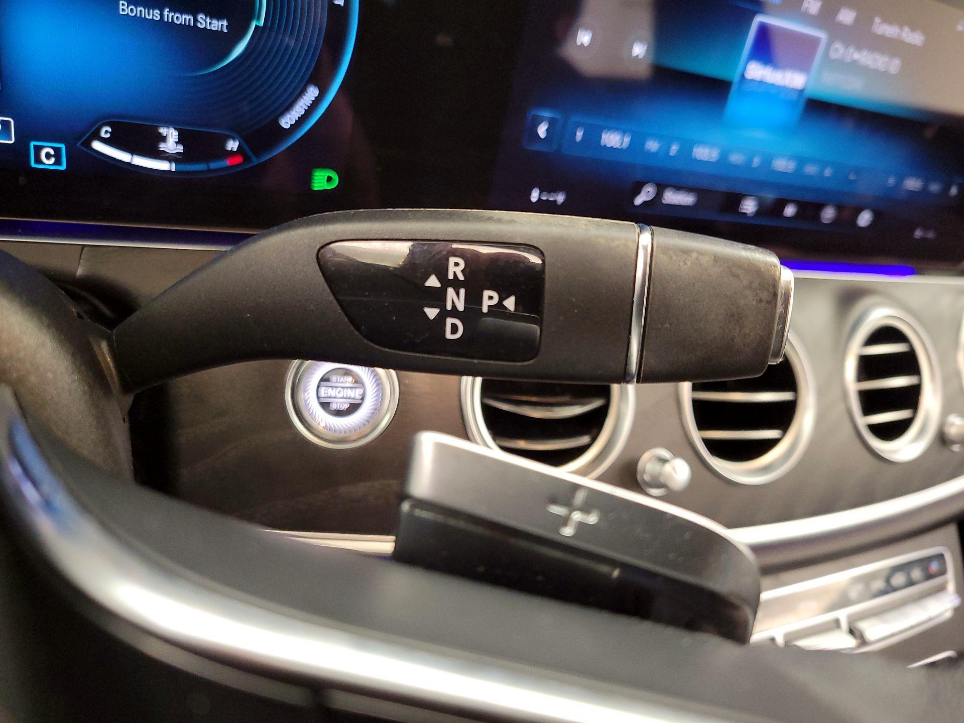 Thumbnail: 2022 Mercedes-Benz E-Class - 18