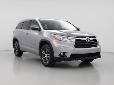 Silver 2016 Toyota Highlander XLE