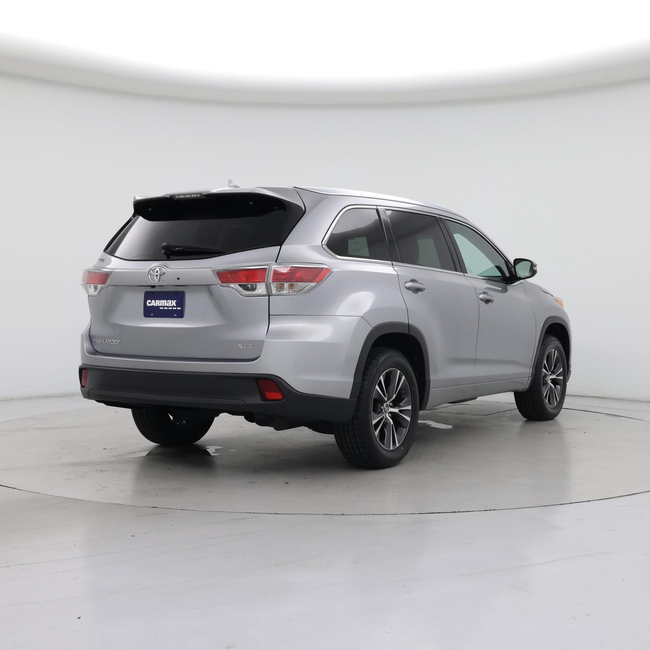 Thumbnail: 2016 Toyota Highlander - 8