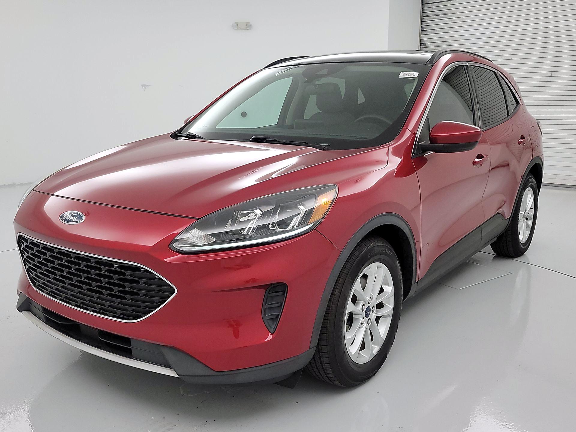 Thumbnail: 2020 Ford Escape - 3