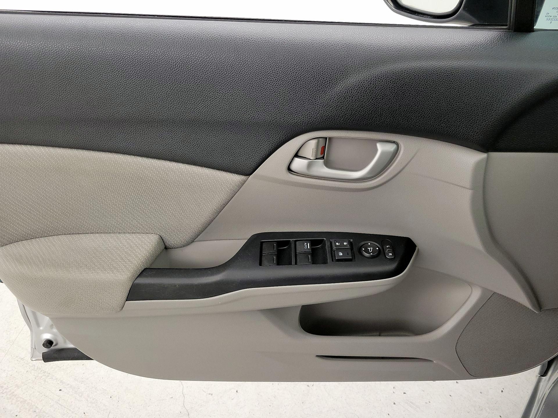Thumbnail: 2013 Honda Civic - 12