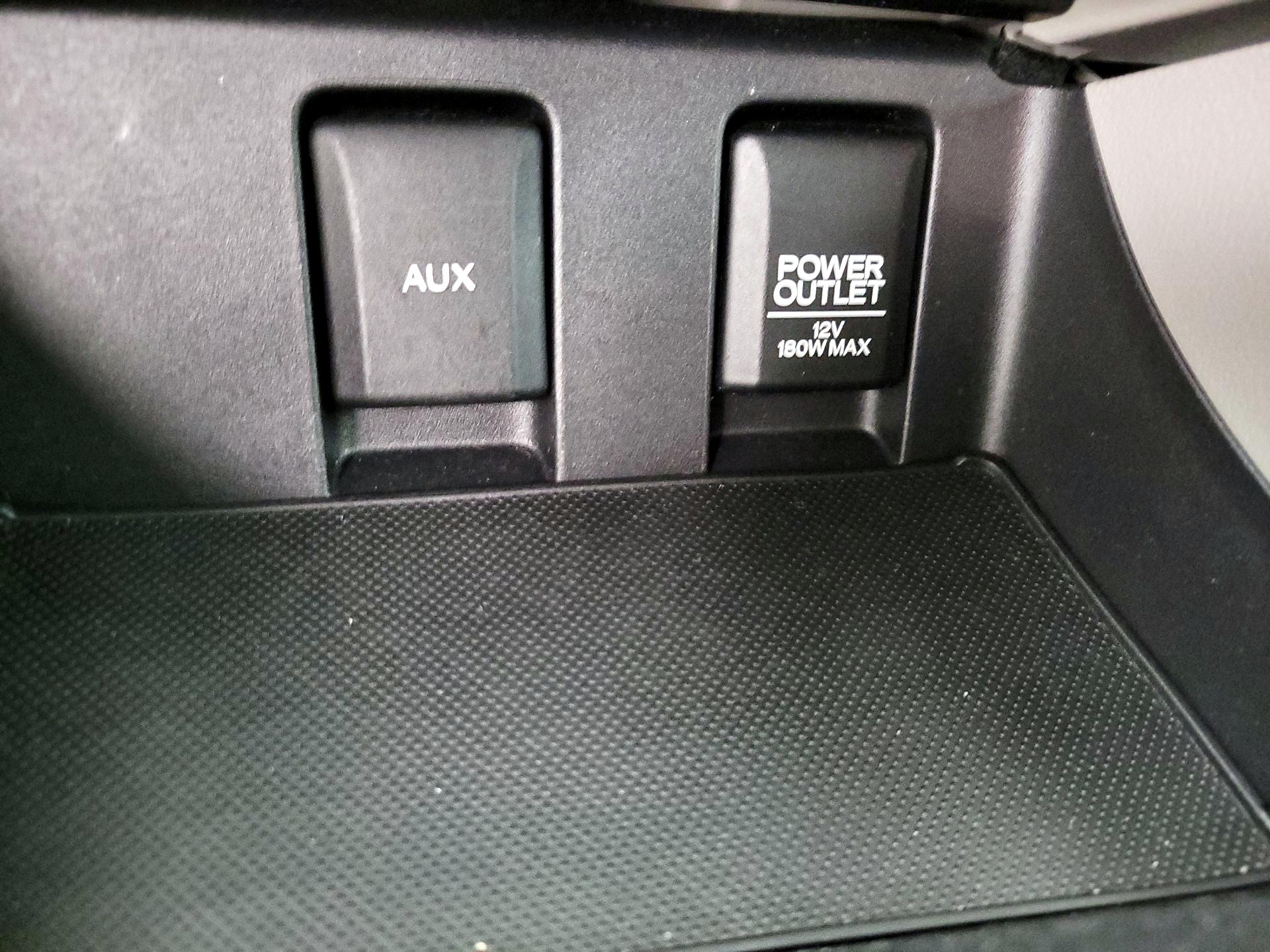 Thumbnail: 2013 Honda Civic - 18