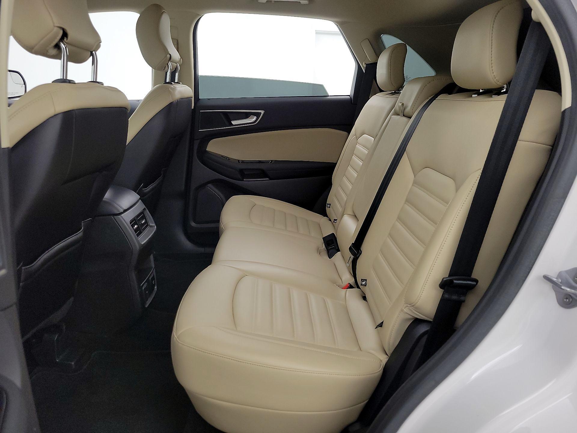 Thumbnail: 2018 Ford Edge - 20