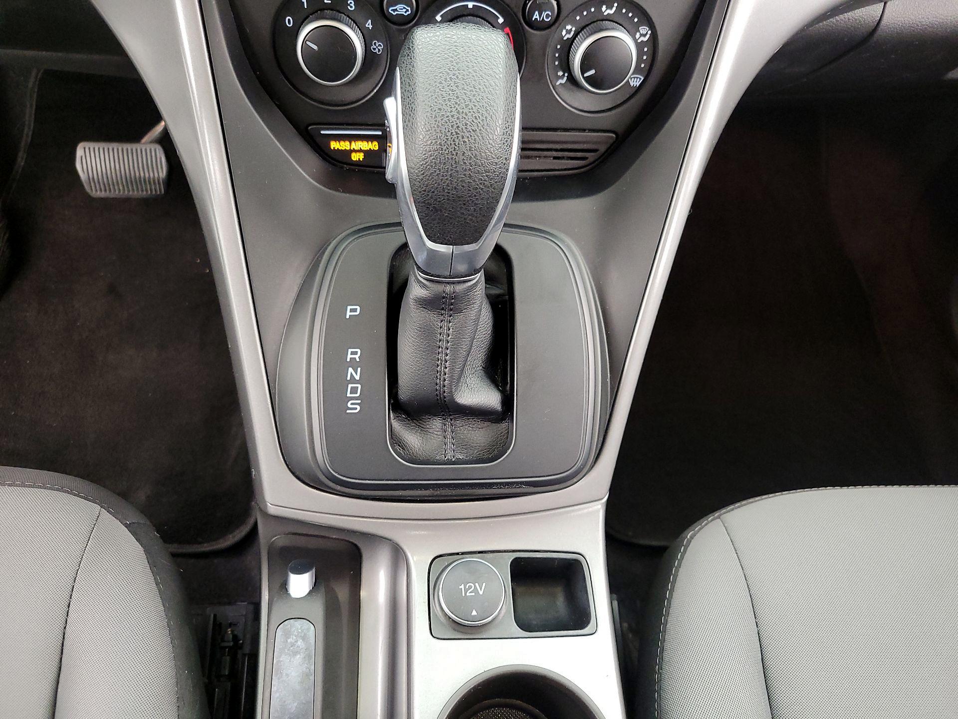 Thumbnail: 2015 Ford Escape - 17