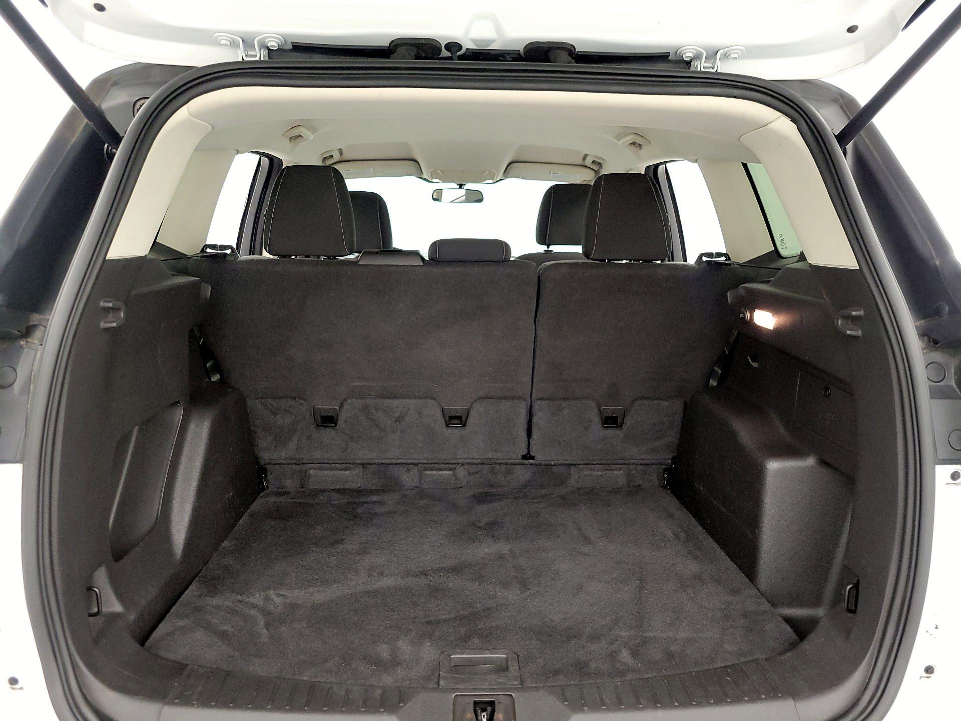 Thumbnail: 2015 Ford Escape - 19