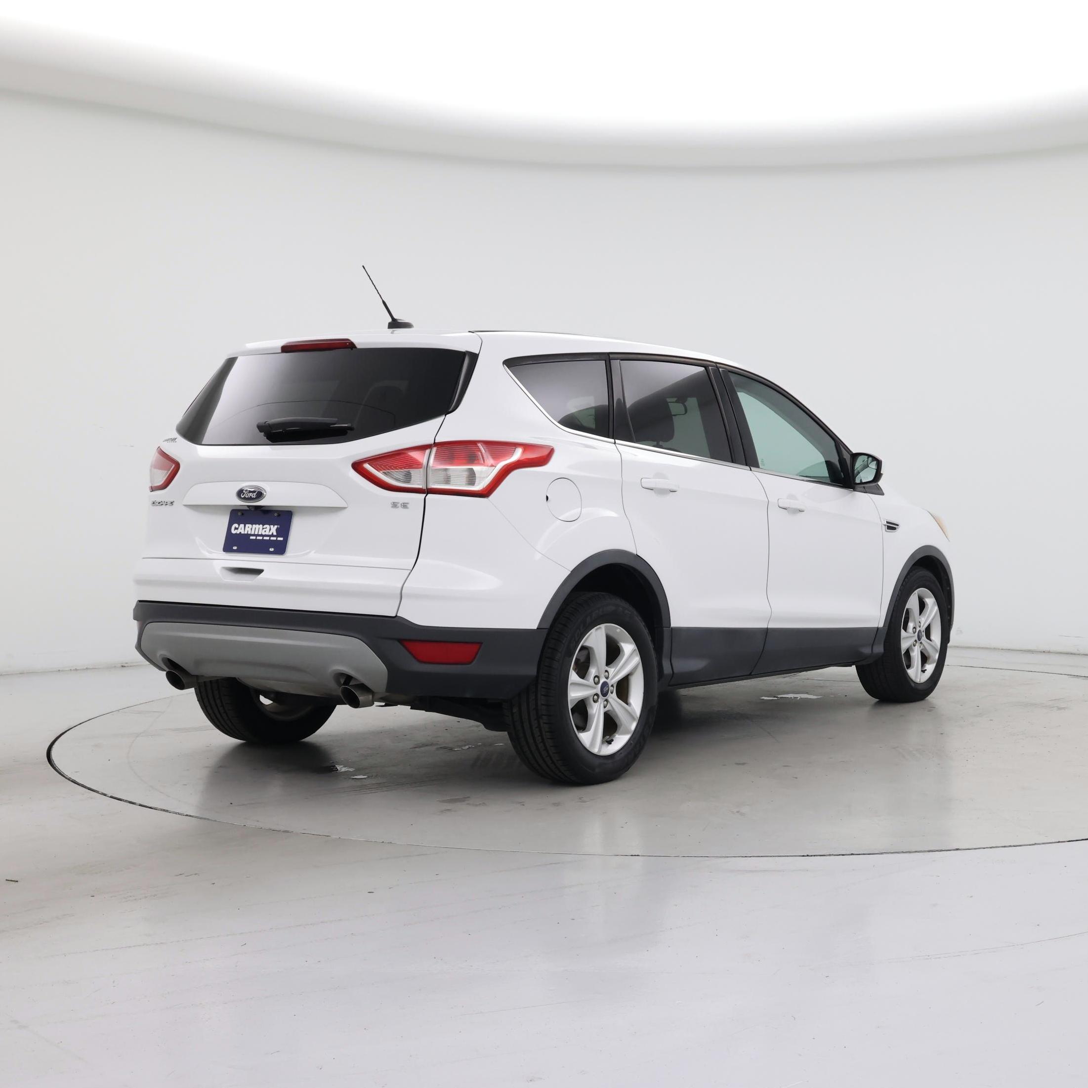 Thumbnail: 2015 Ford Escape - 8