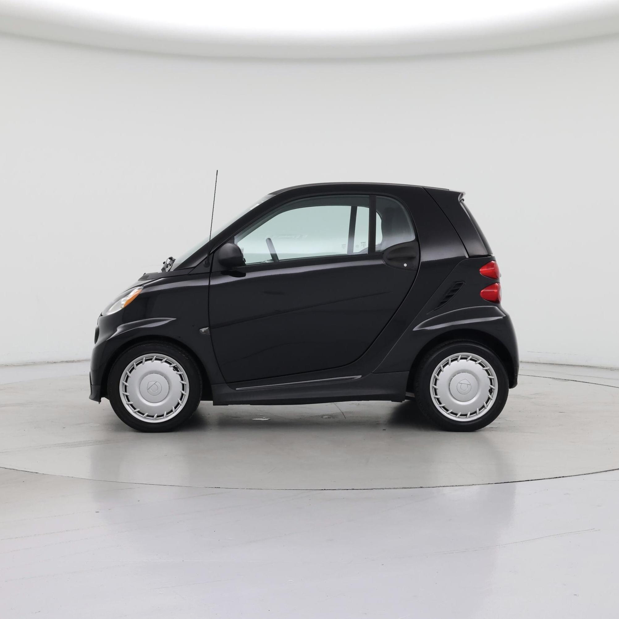 Thumbnail: 2015 smart fortwo - 3