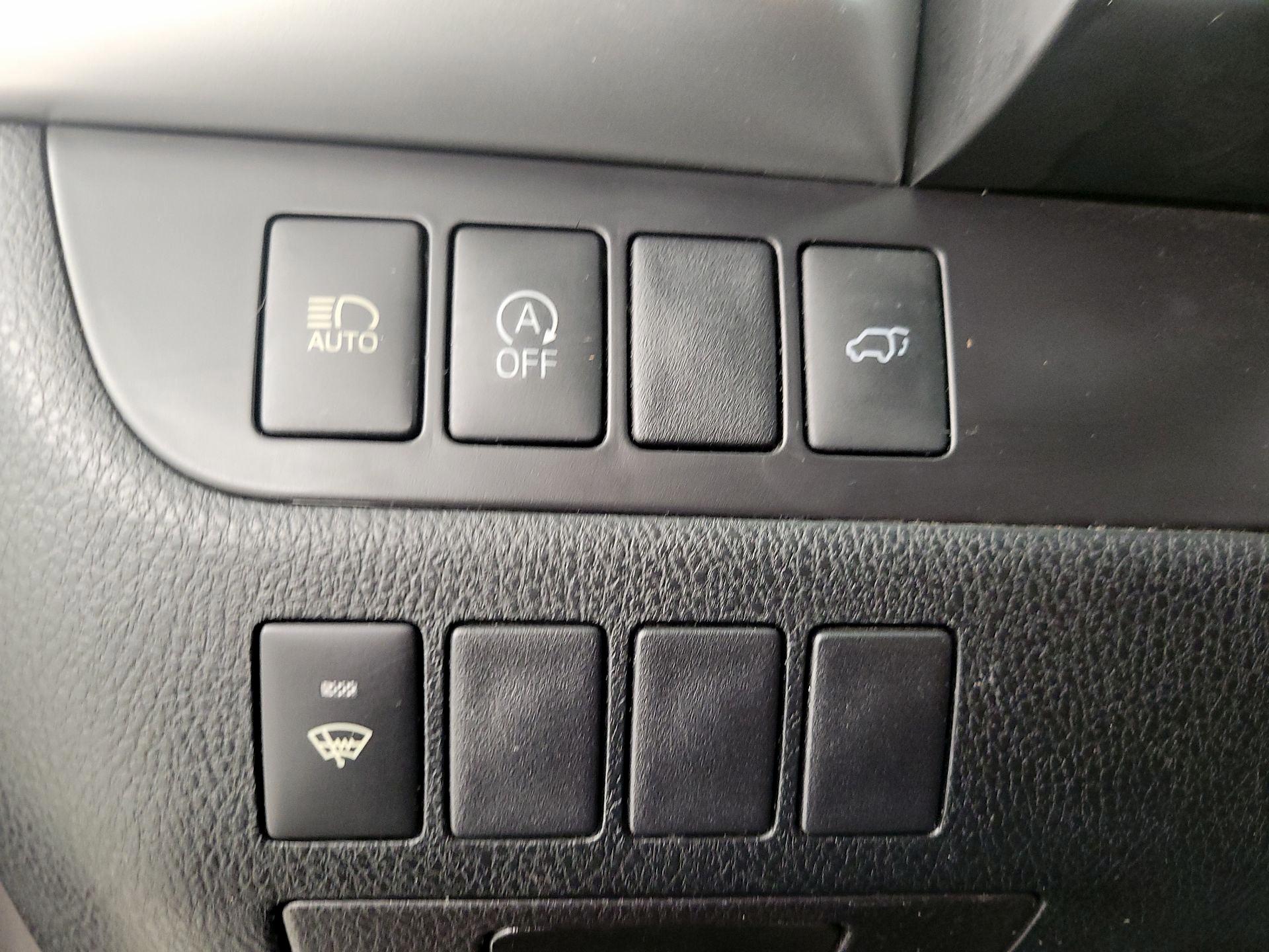 Thumbnail: 2019 Toyota Highlander - 13