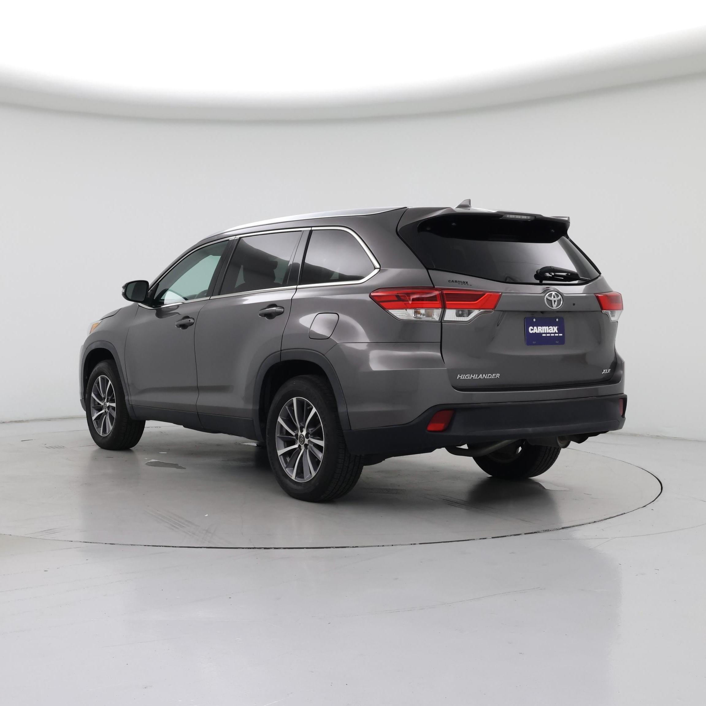 Thumbnail: 2019 Toyota Highlander - 2