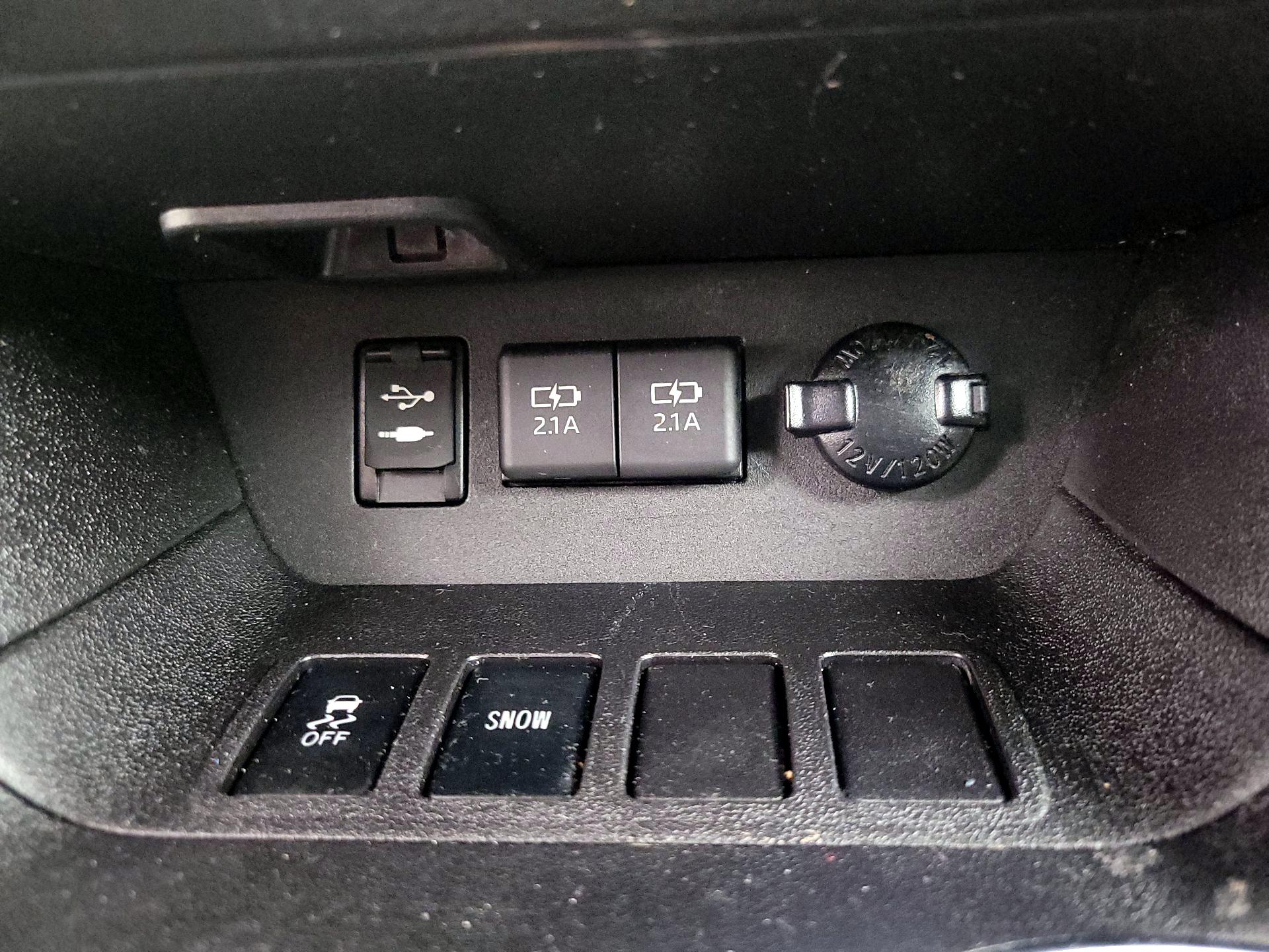 Thumbnail: 2019 Toyota Highlander - 19