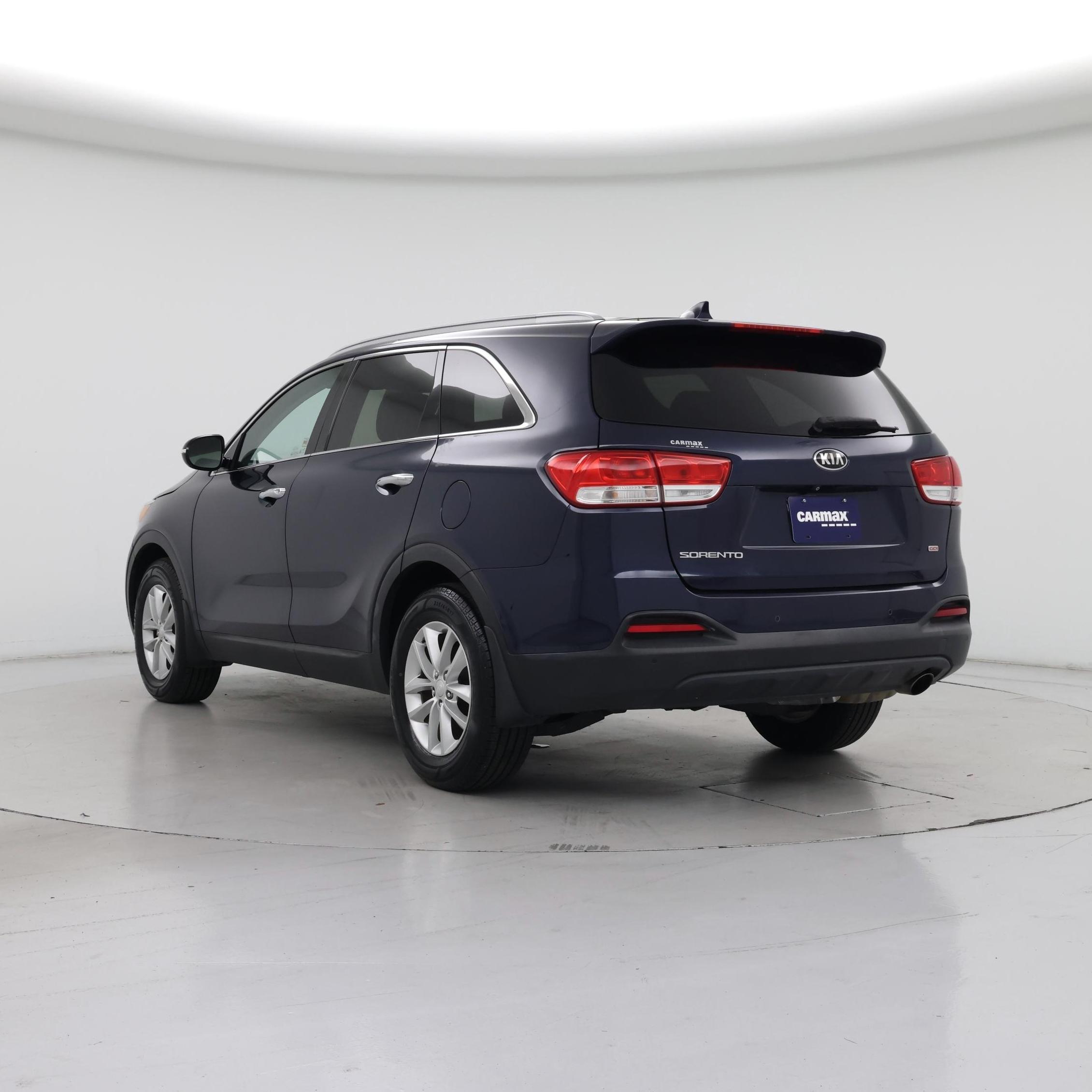 Thumbnail: 2016 Kia Sorento - 2