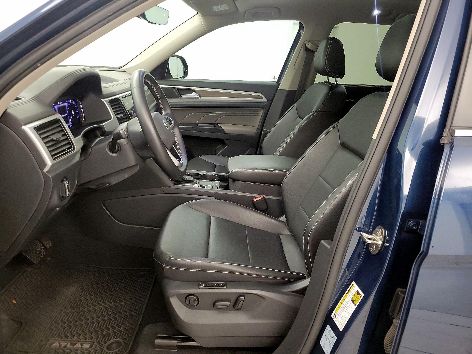 Thumbnail: 2021 Volkswagen Atlas - 11