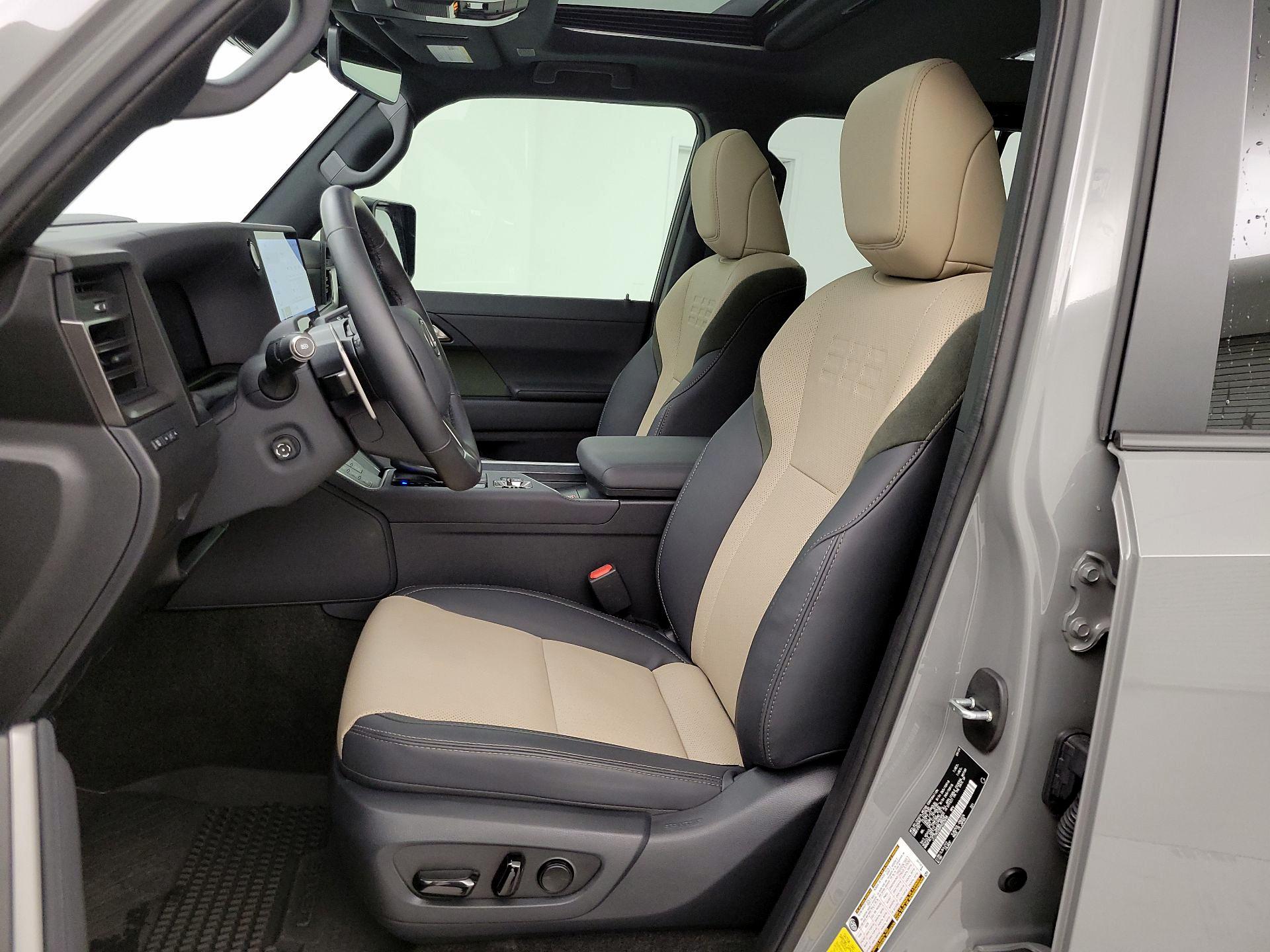 Thumbnail: 2024 Lexus GX - 11