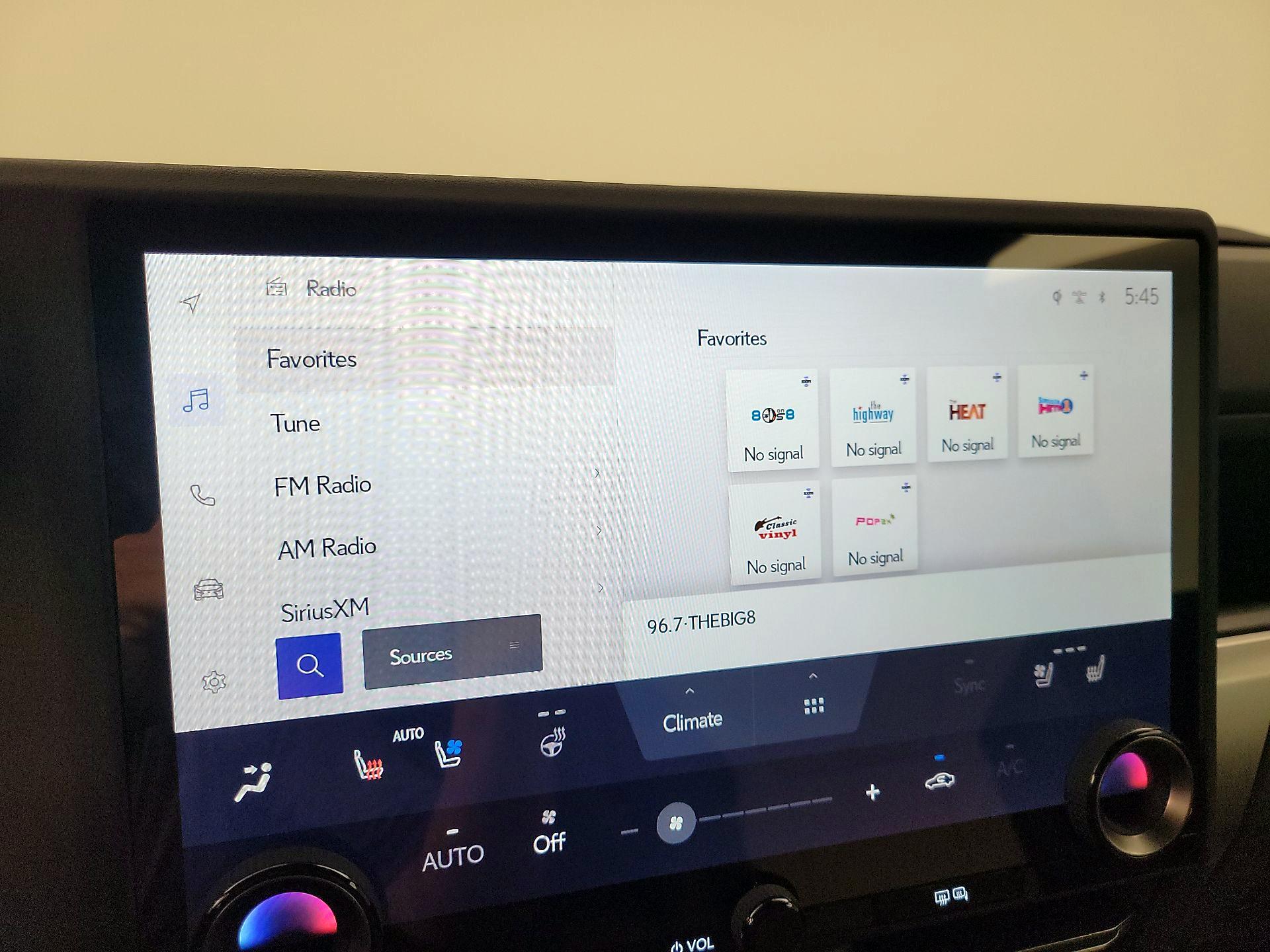 Thumbnail: 2024 Lexus GX - 15