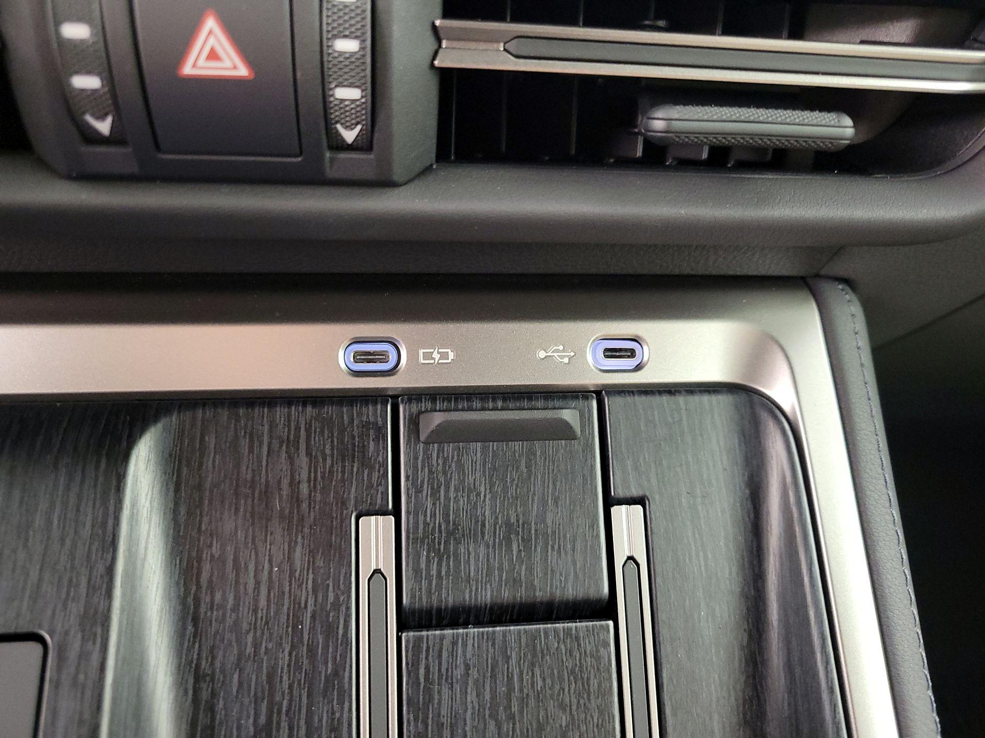 Thumbnail: 2024 Lexus GX - 18