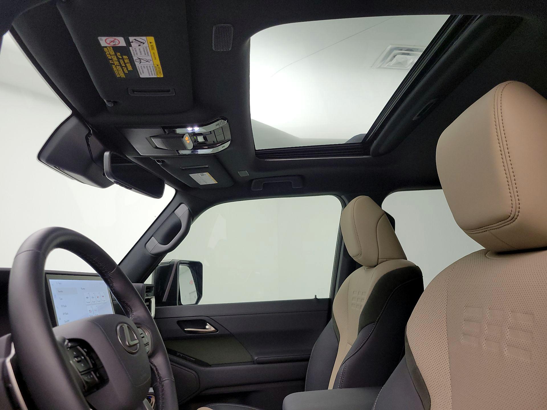 Thumbnail: 2024 Lexus GX - 19