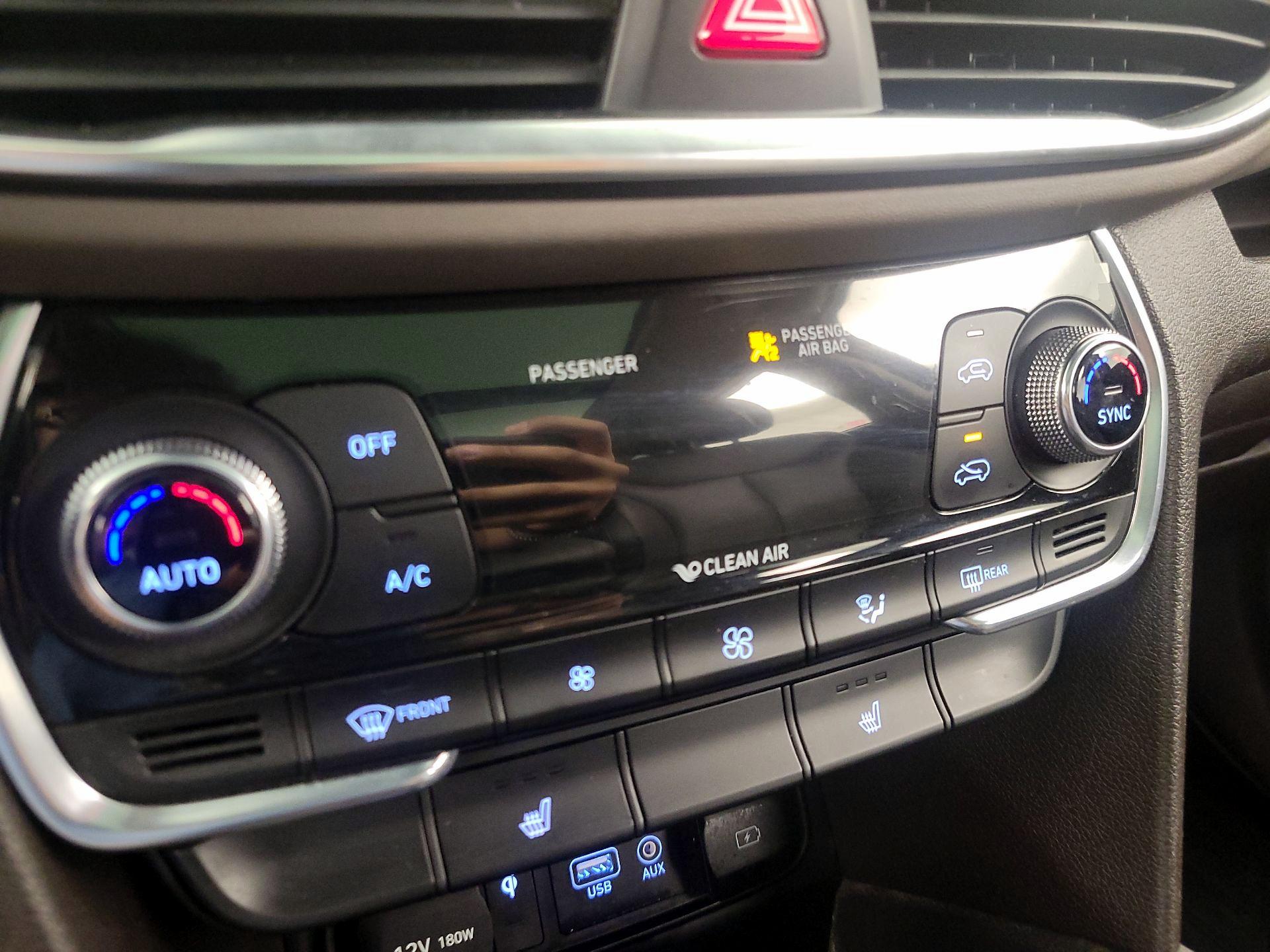 Thumbnail: 2020 Hyundai Santa Fe - 16