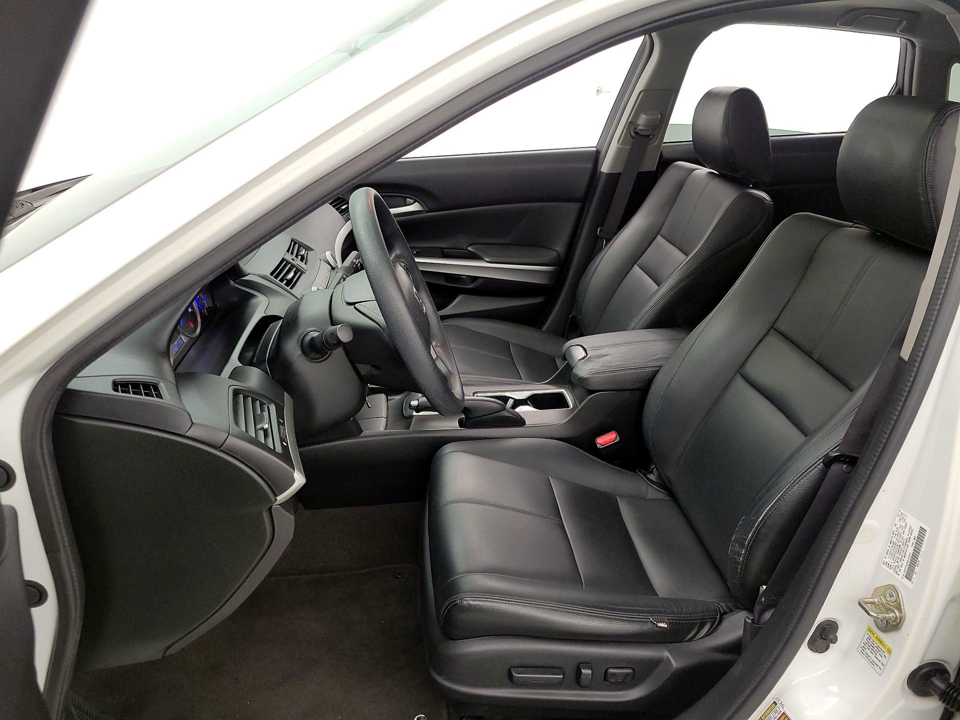 Thumbnail: 2014 Honda Accord Crosstour - 11
