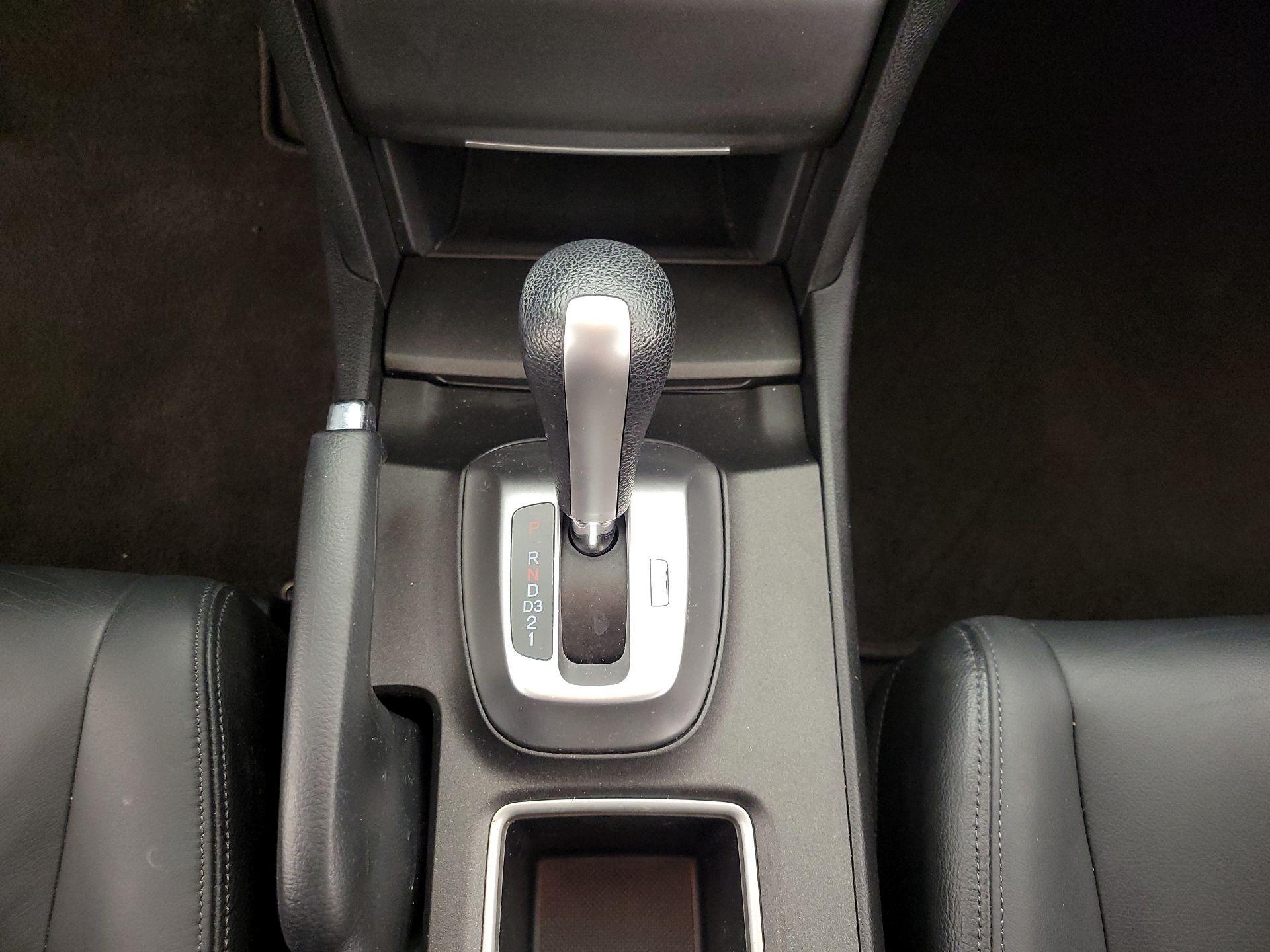 Thumbnail: 2014 Honda Accord Crosstour - 17