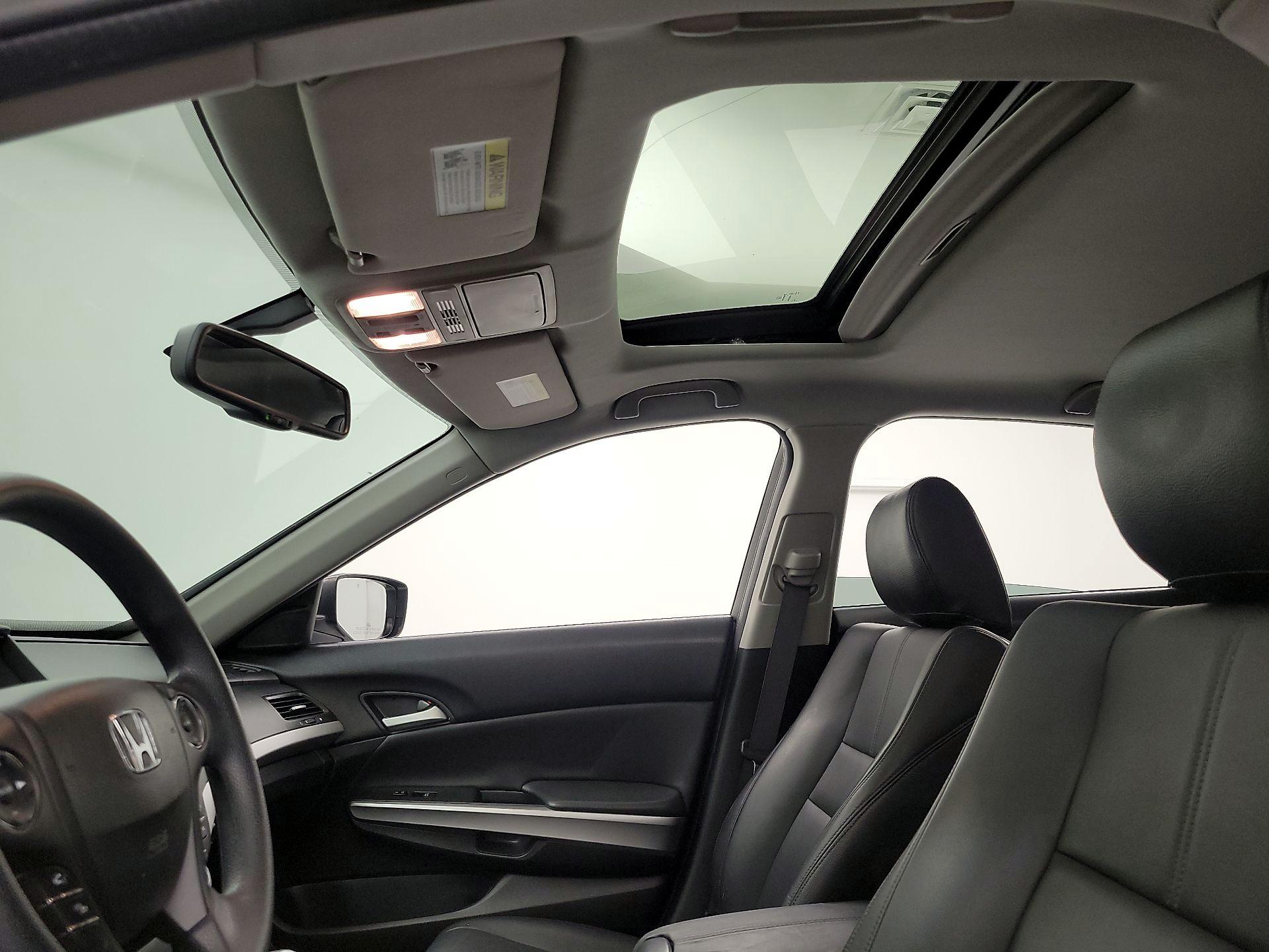 Thumbnail: 2014 Honda Accord Crosstour - 18