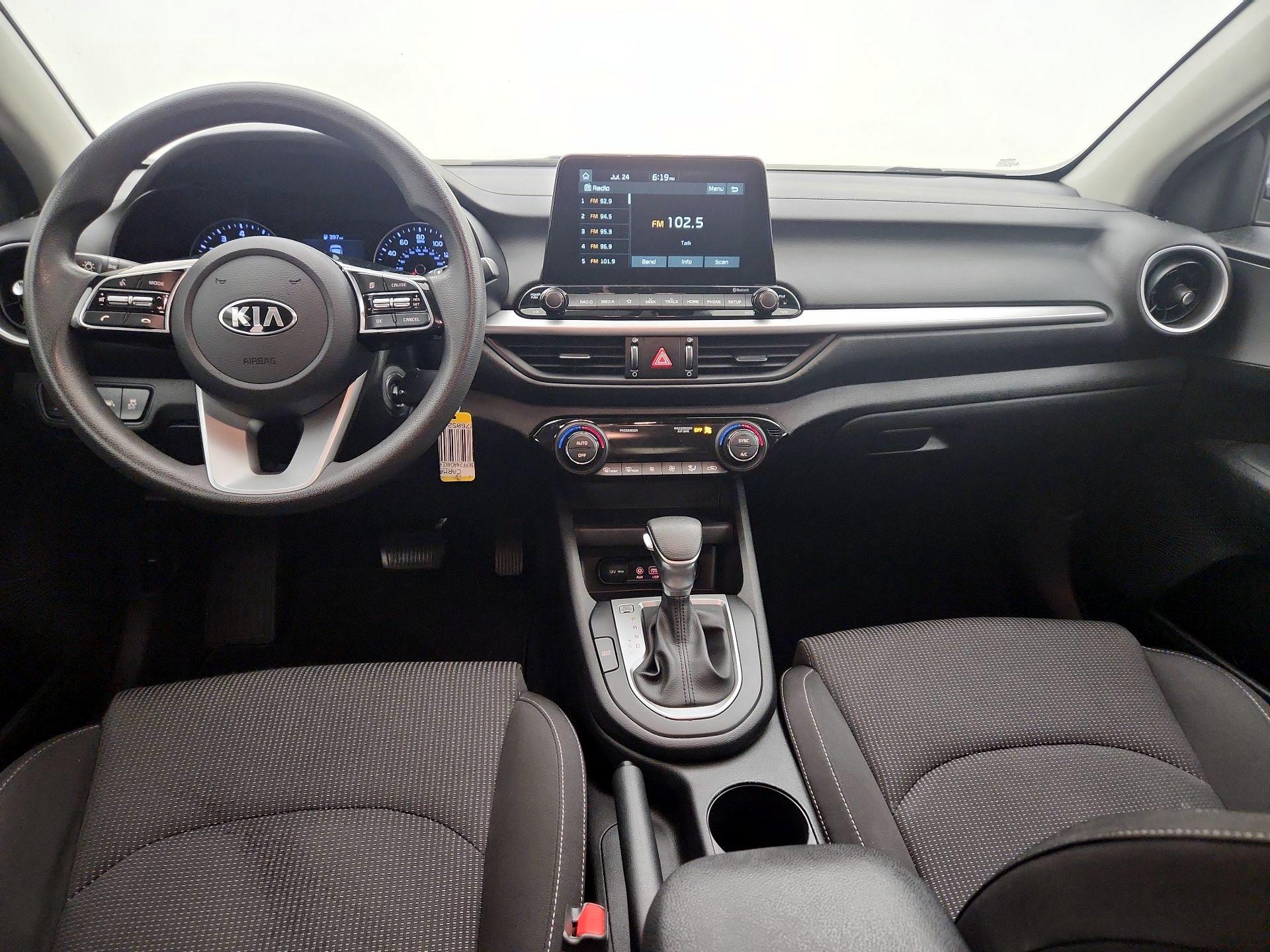 Thumbnail: 2019 Kia Forte - 9