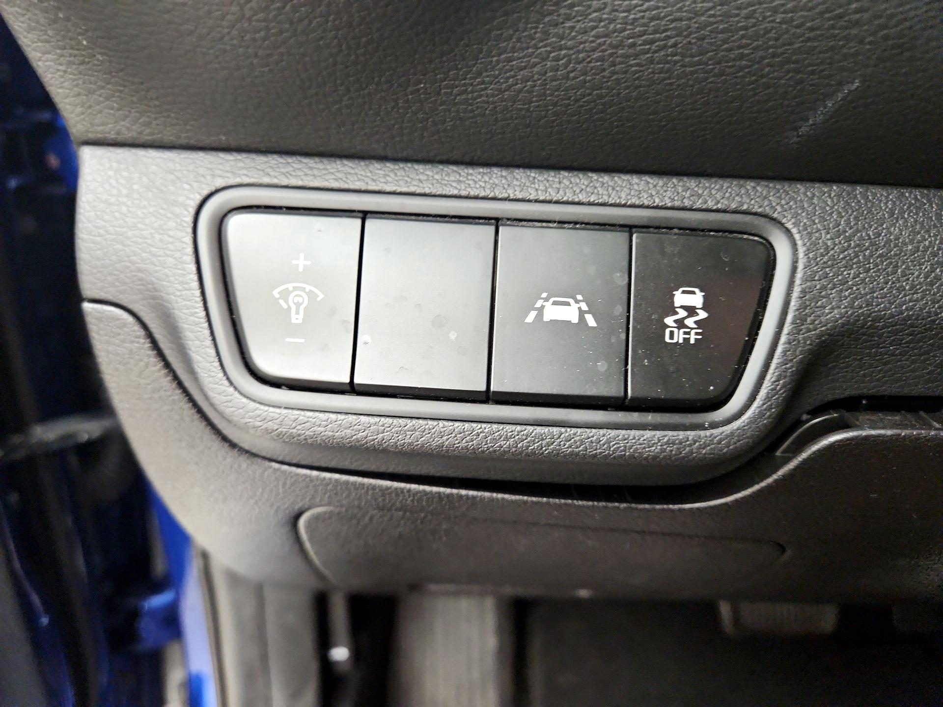 Thumbnail: 2019 Kia Forte - 13