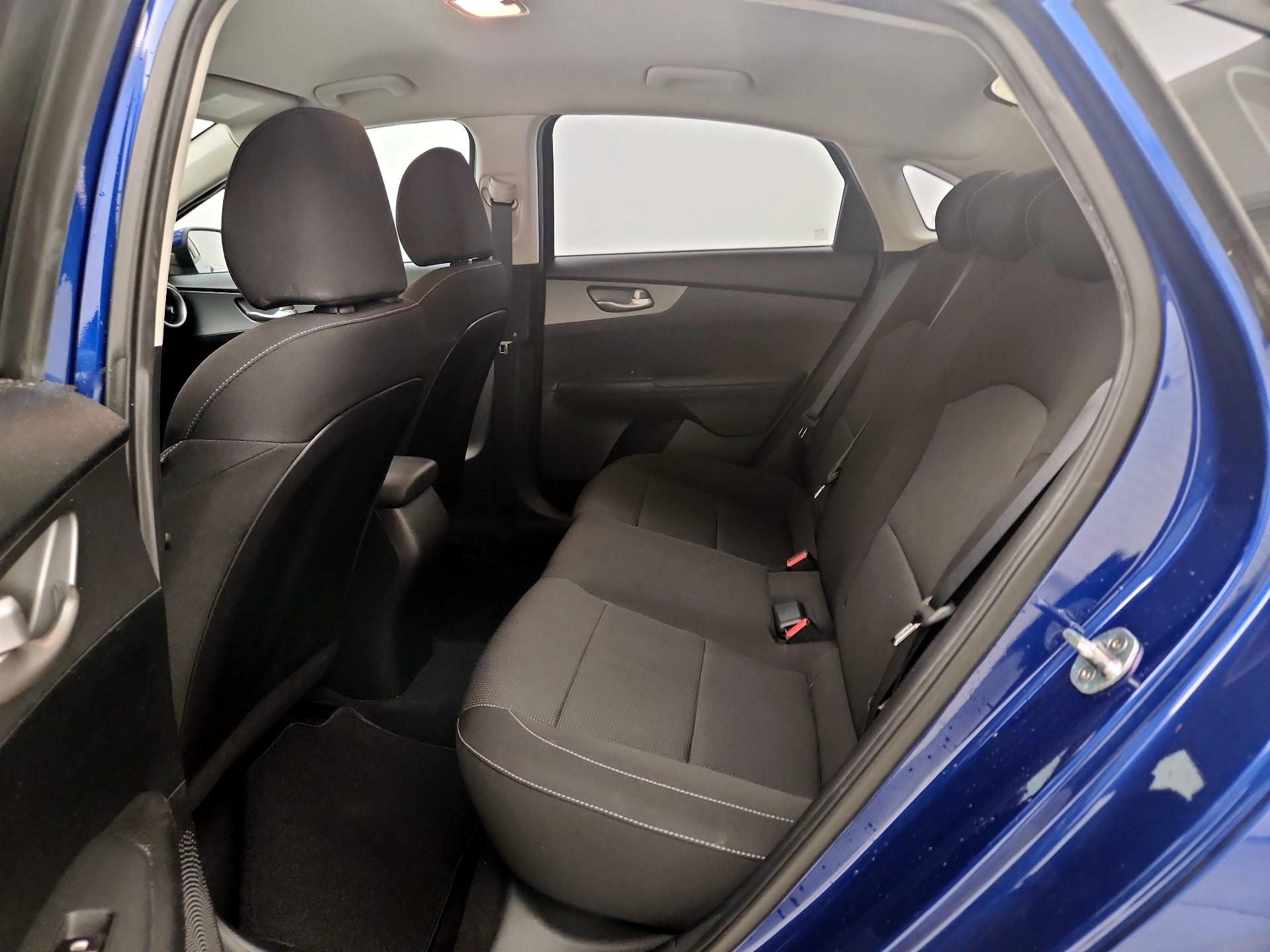 Thumbnail: 2019 Kia Forte - 19