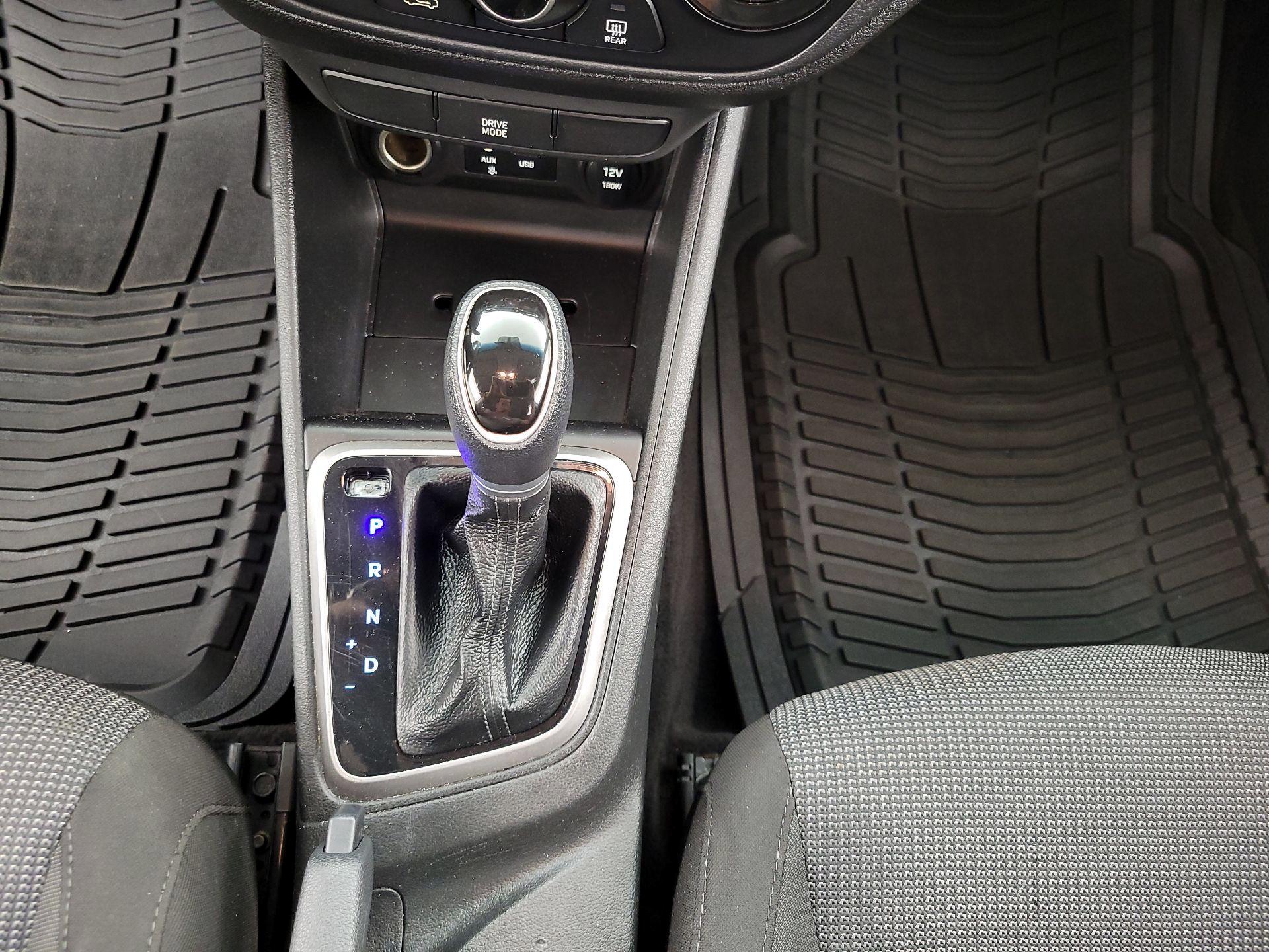 Thumbnail: 2021 Hyundai Accent - 17