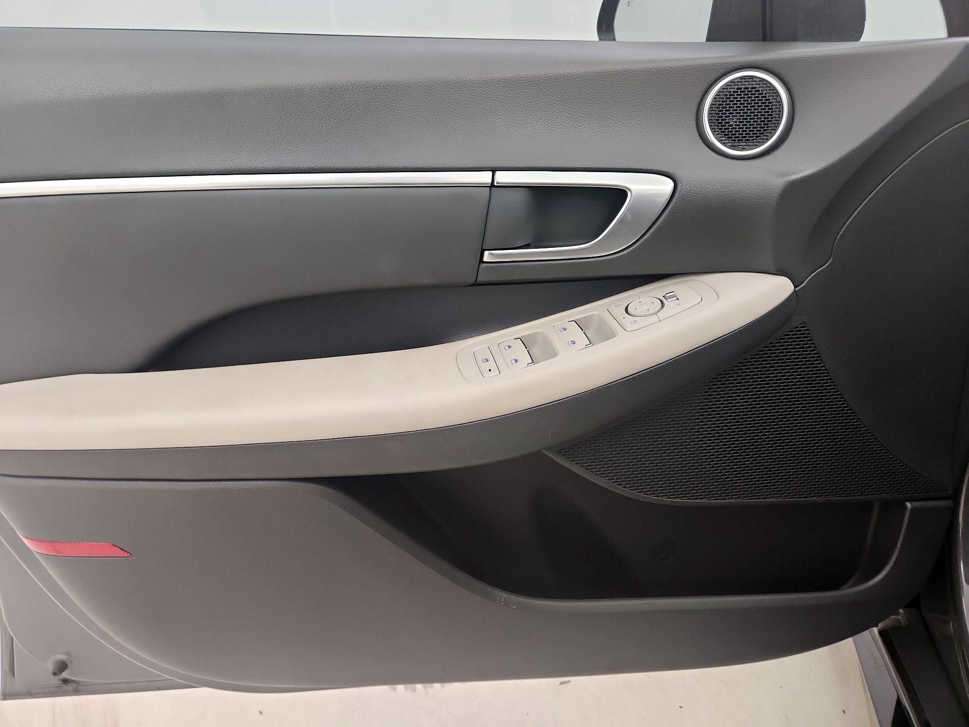 Thumbnail: 2022 Hyundai Sonata - 12