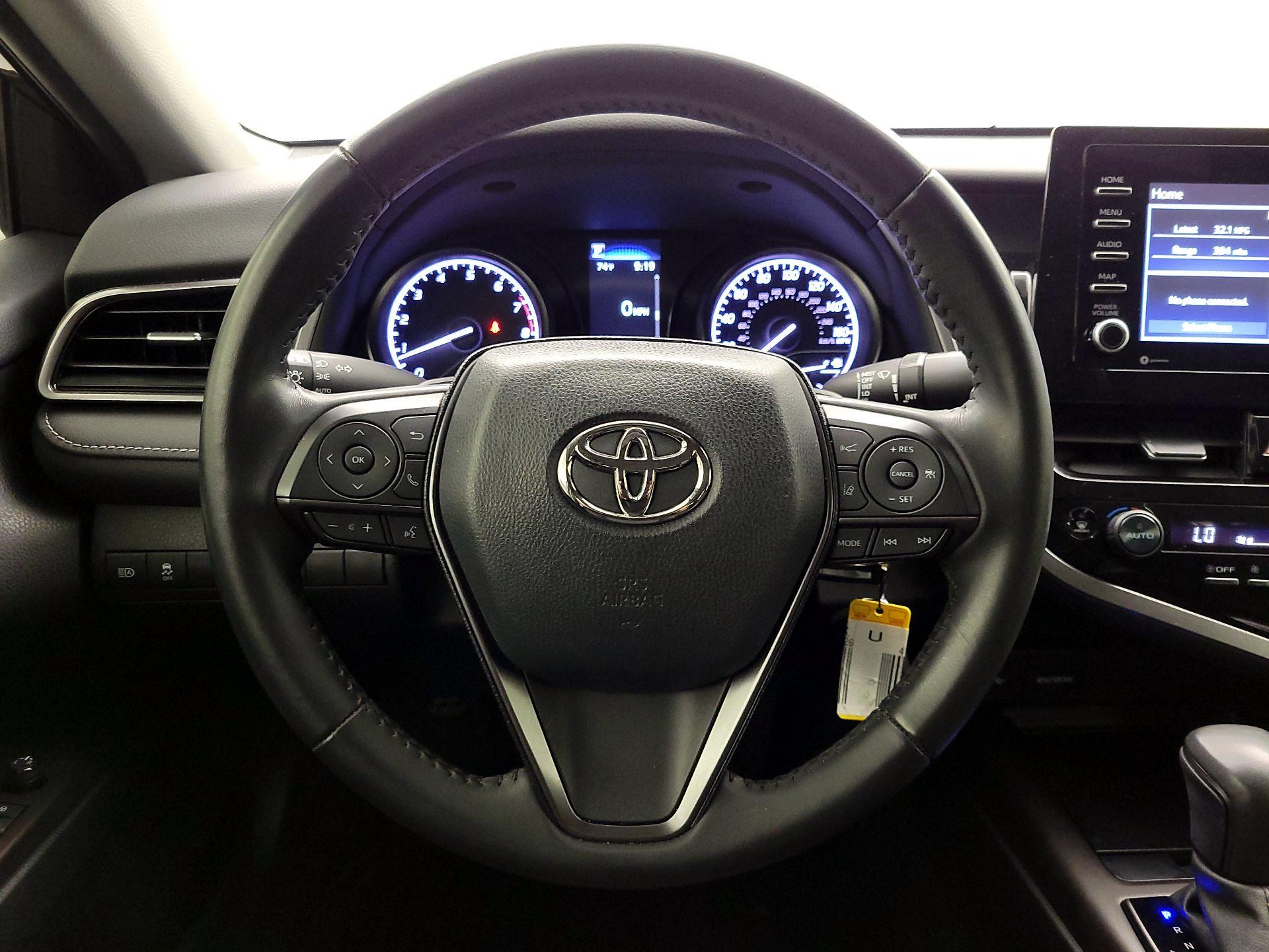 Thumbnail: 2023 Toyota Camry - 10
