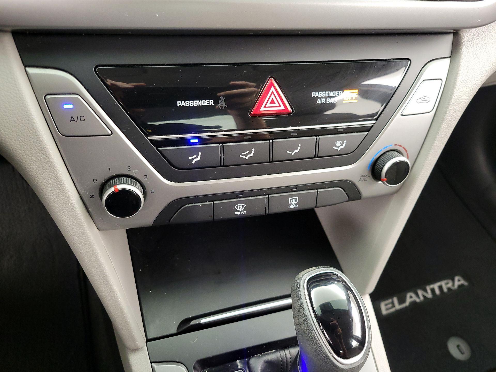 Thumbnail: 2018 Hyundai Elantra - 16