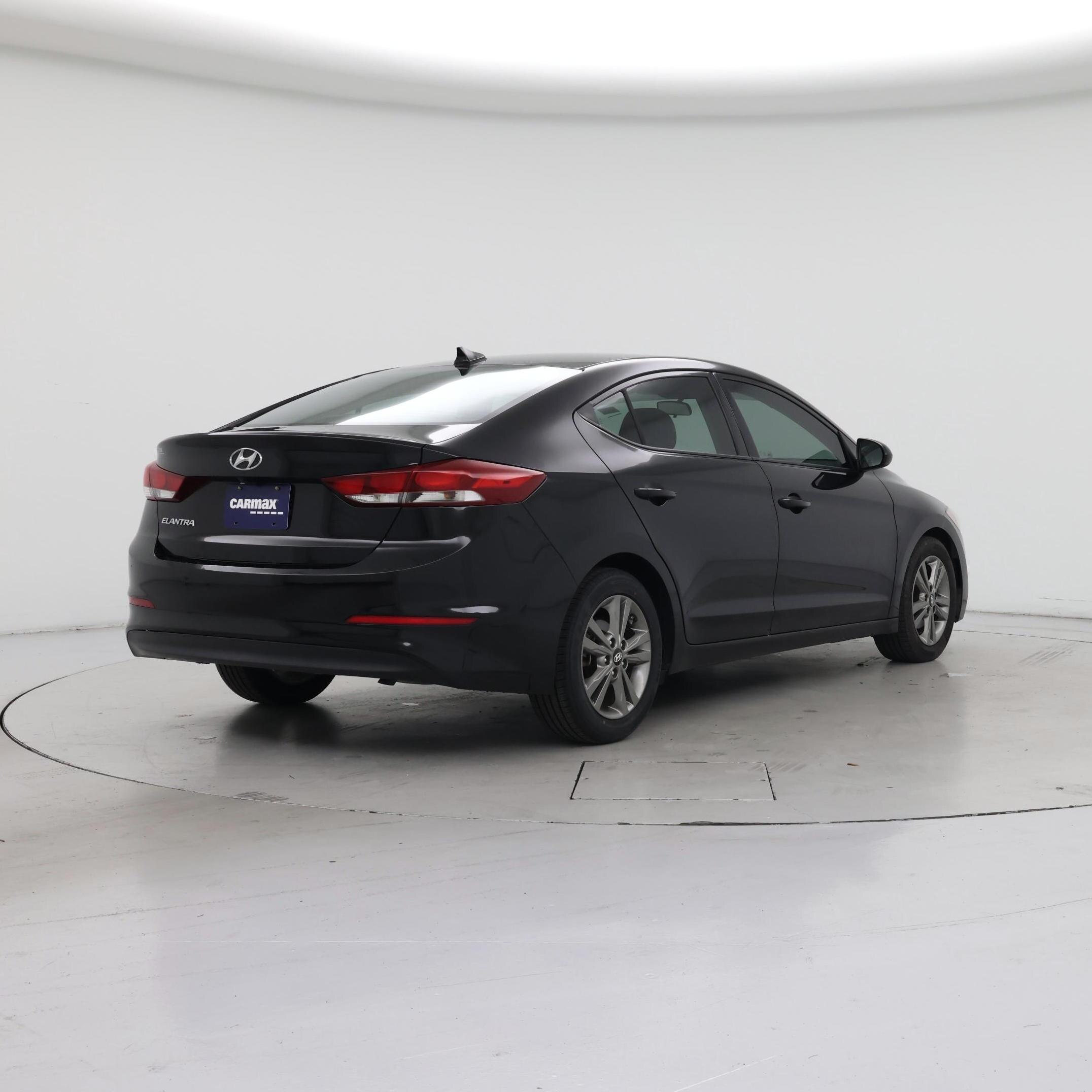Thumbnail: 2018 Hyundai Elantra - 8