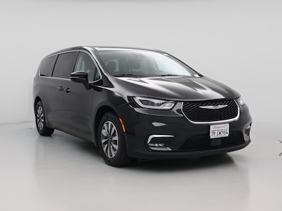 Black 2023 Chrysler Pacifica Hybrid Touring L