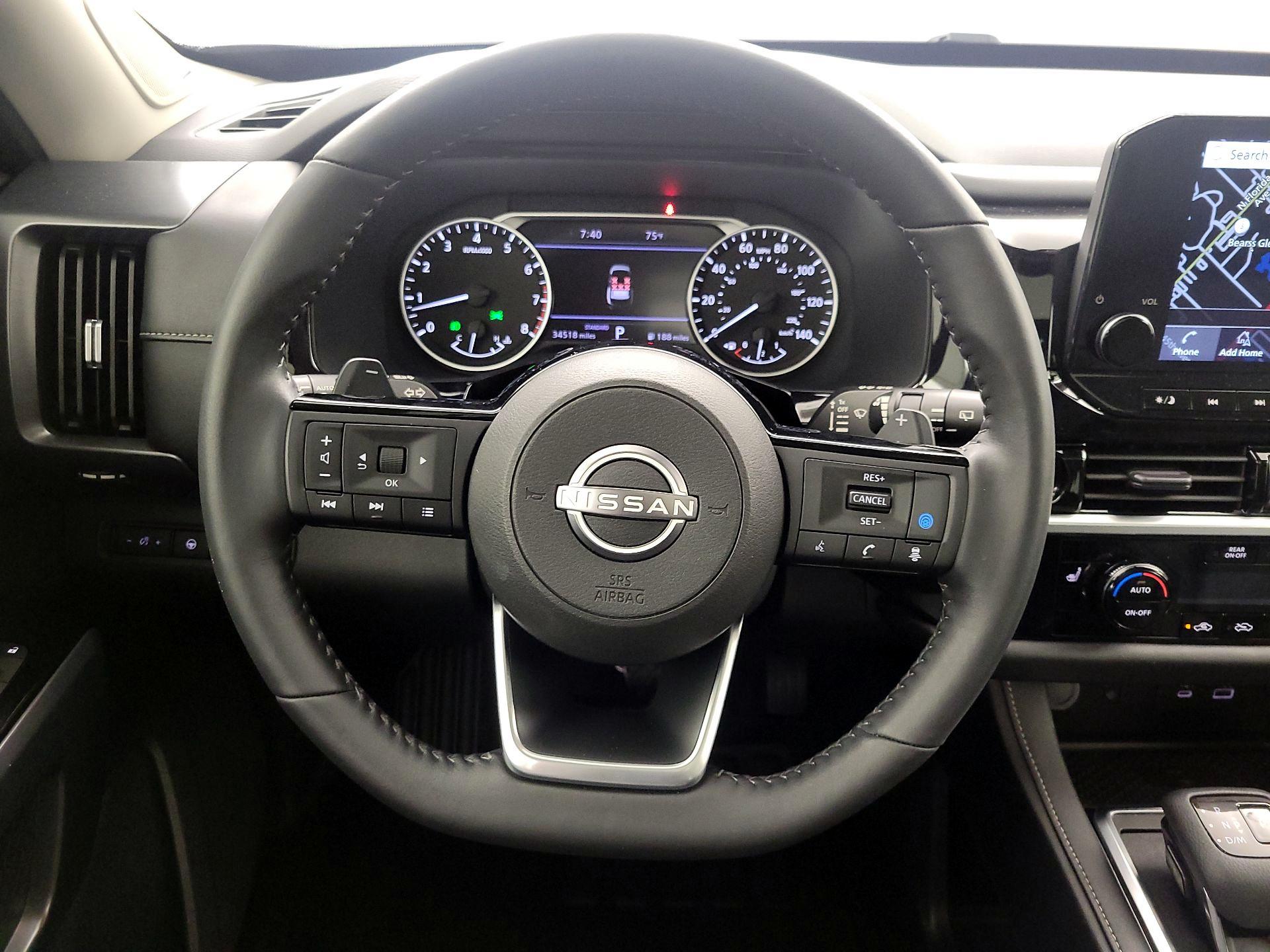 Thumbnail: 2022 Nissan Pathfinder - 10